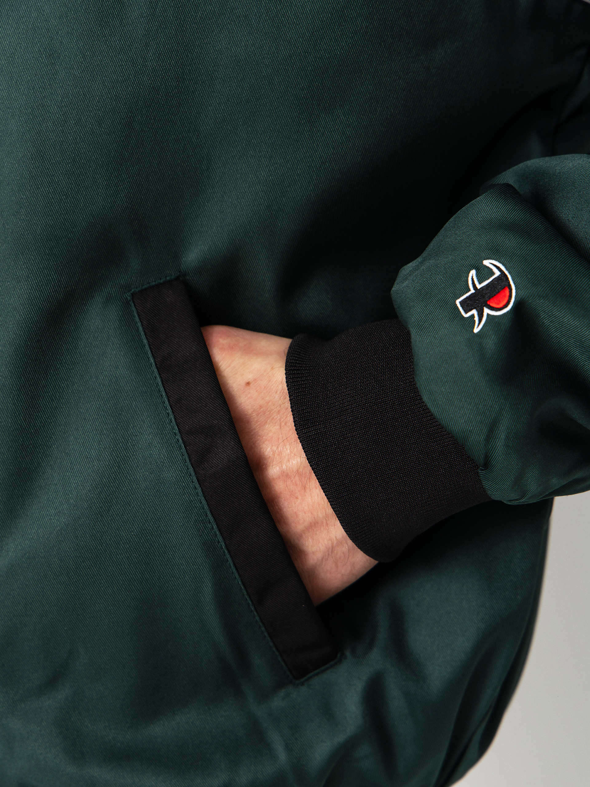 Куртка RipNDip Ripndip Athletics Race (sand/charcoal)