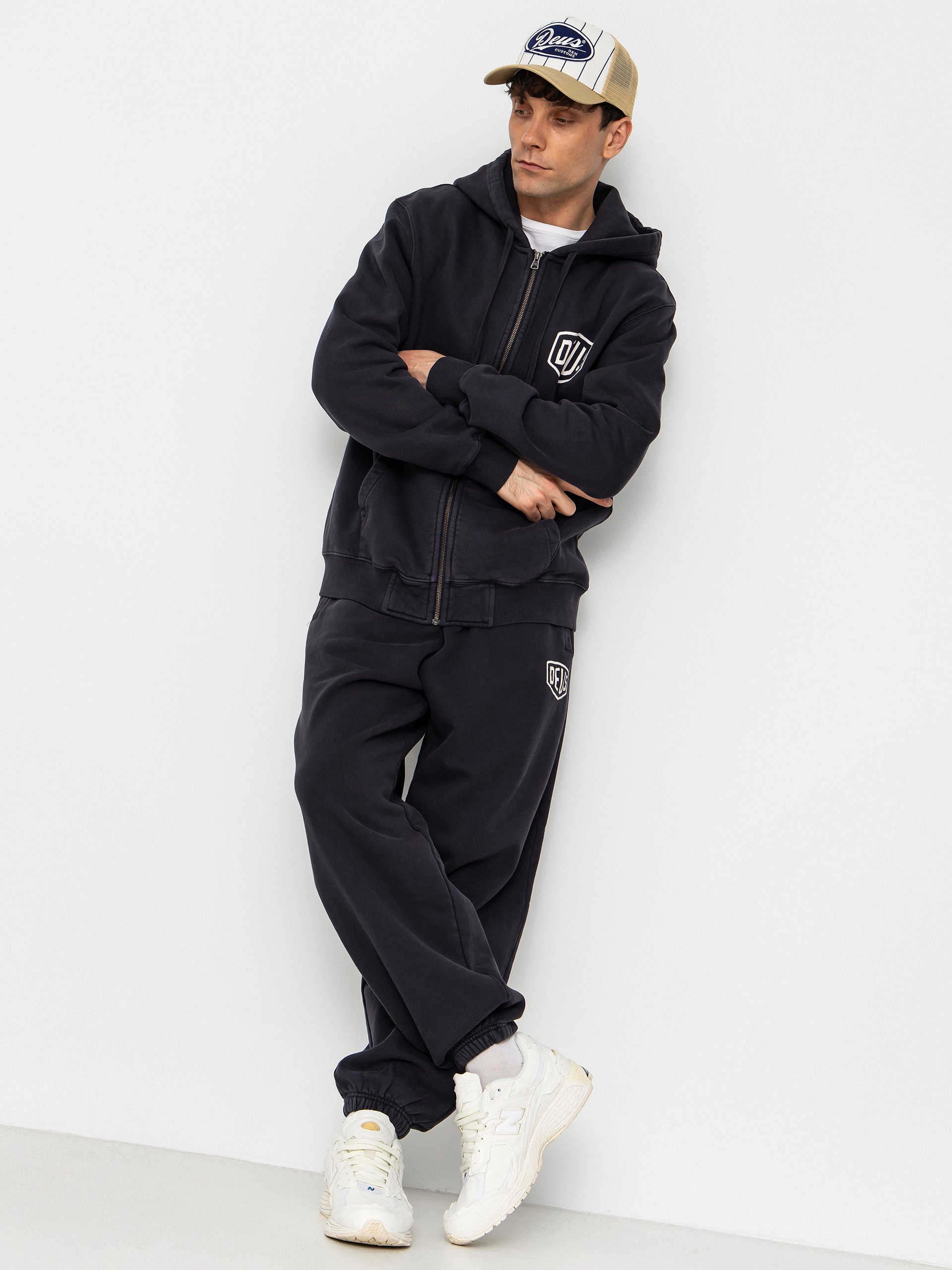 Худі Deus Ex Machina Shield Garment Dyed ZHD (black)