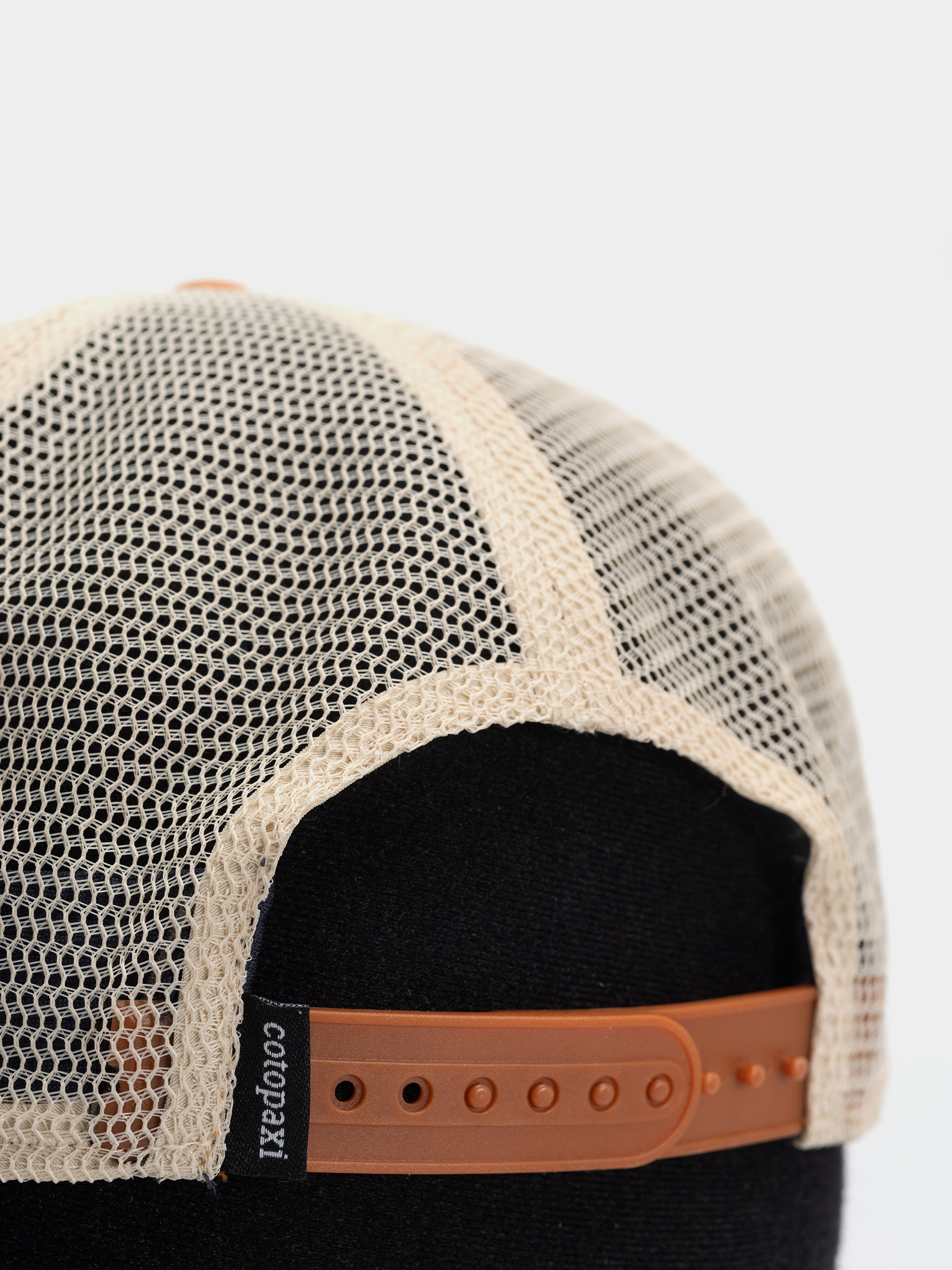 Кепка Cotopaxi Vintage Trucker (whiskey)