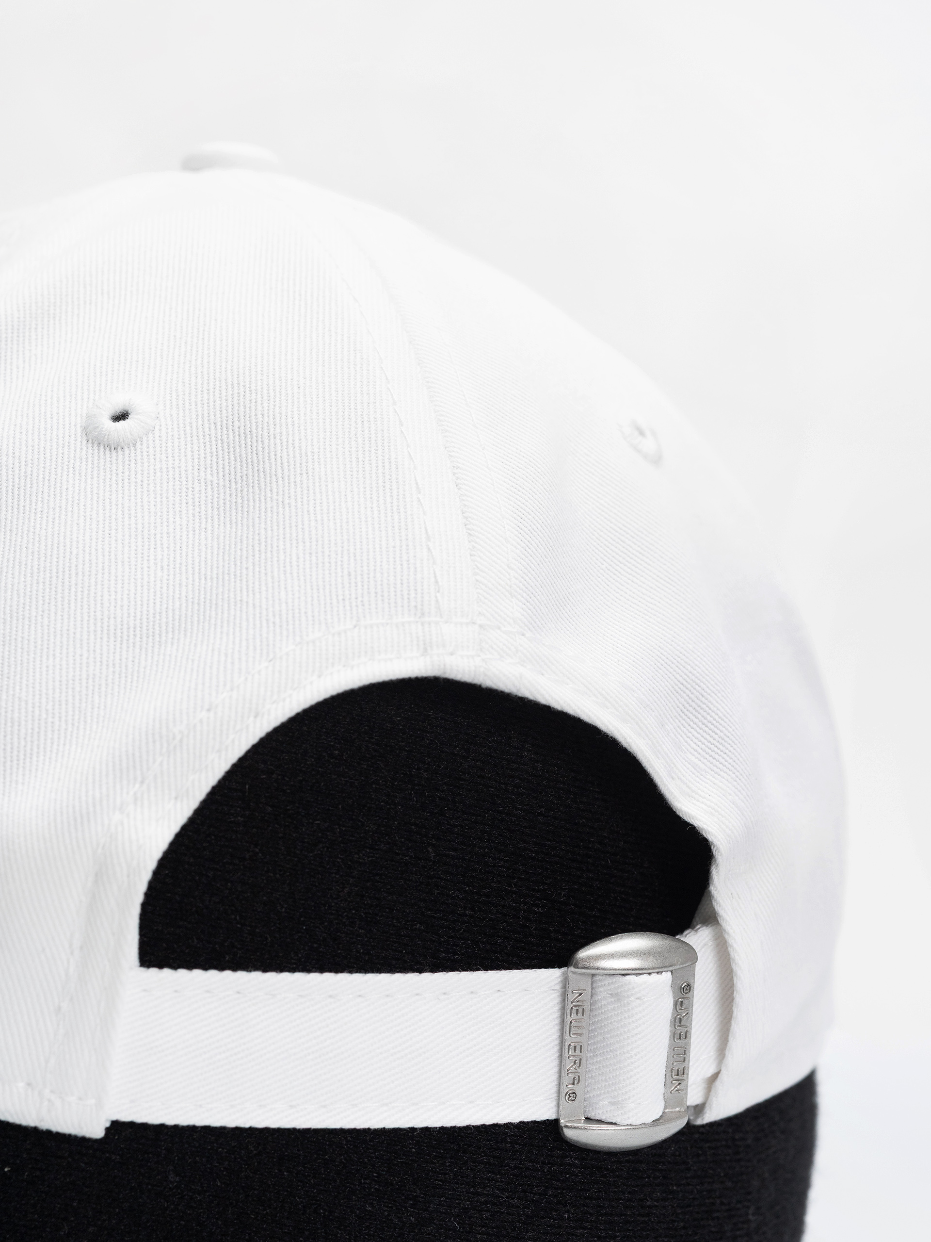 Кепка New Era League Essential 9Forty New York Yankees Wmn (white)