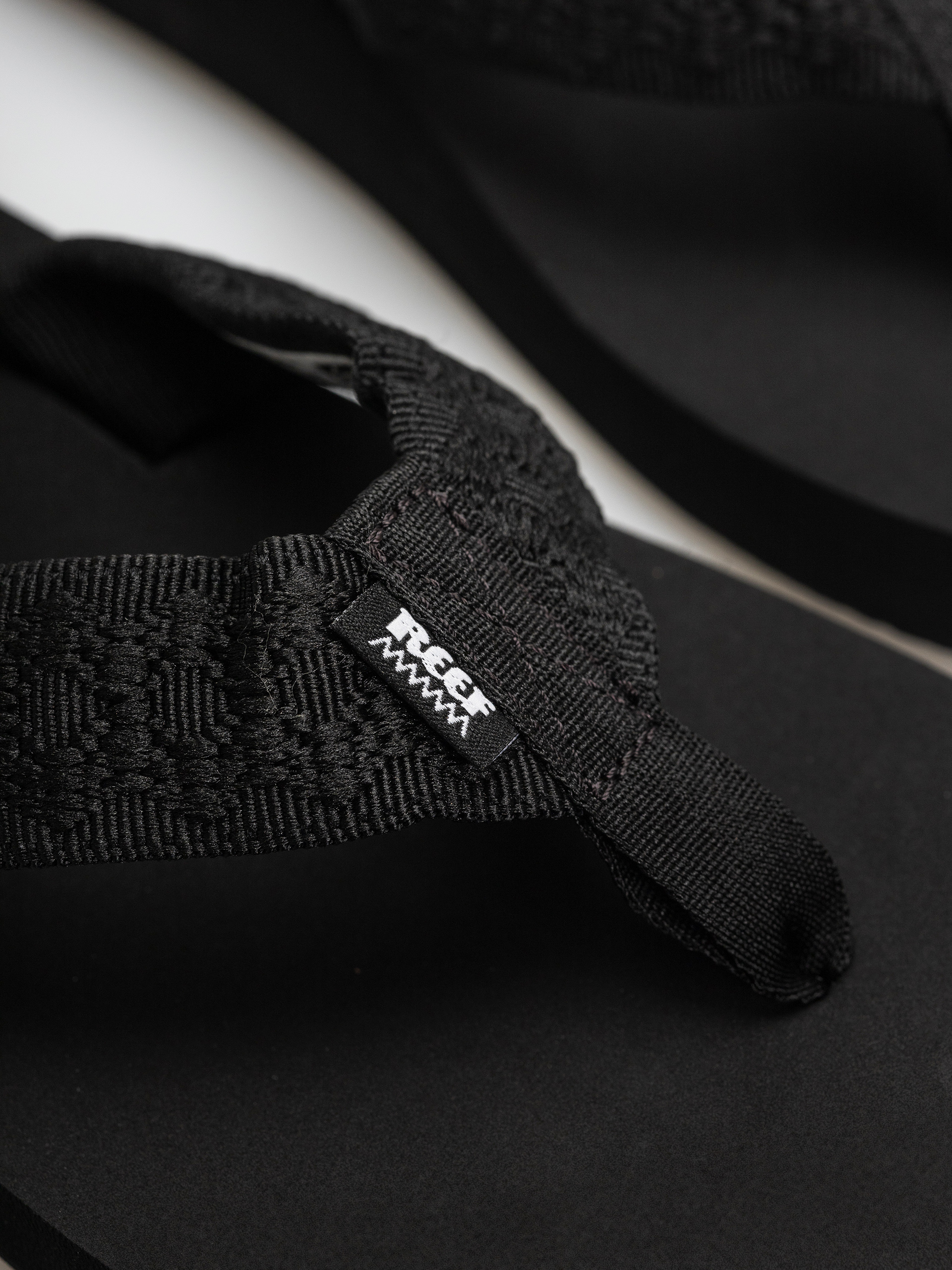 В‘єтнамки Reef Smoothy (black)