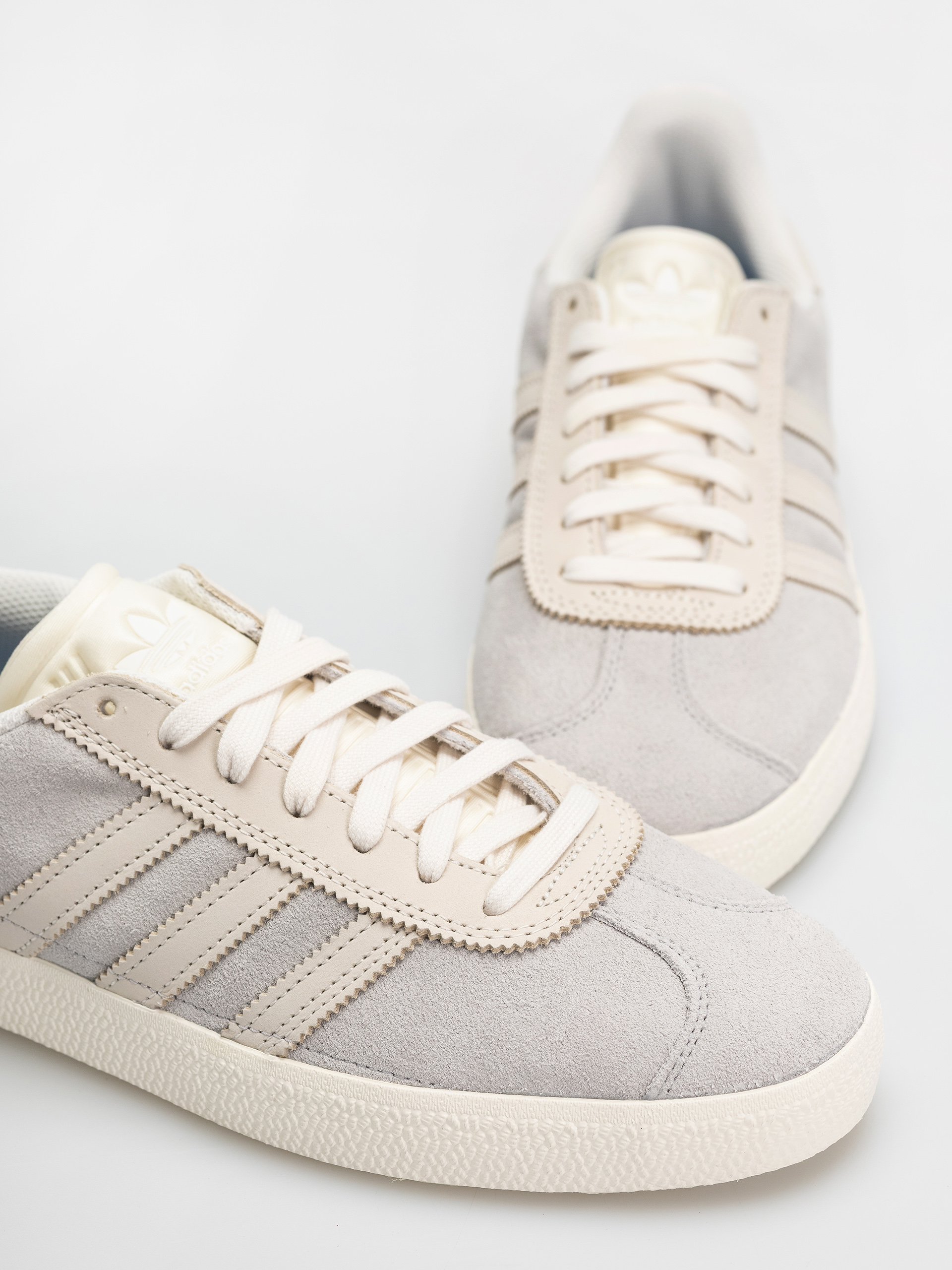 Взуття adidas Gazelle Adv (gretwo/cwhite/goldmt)