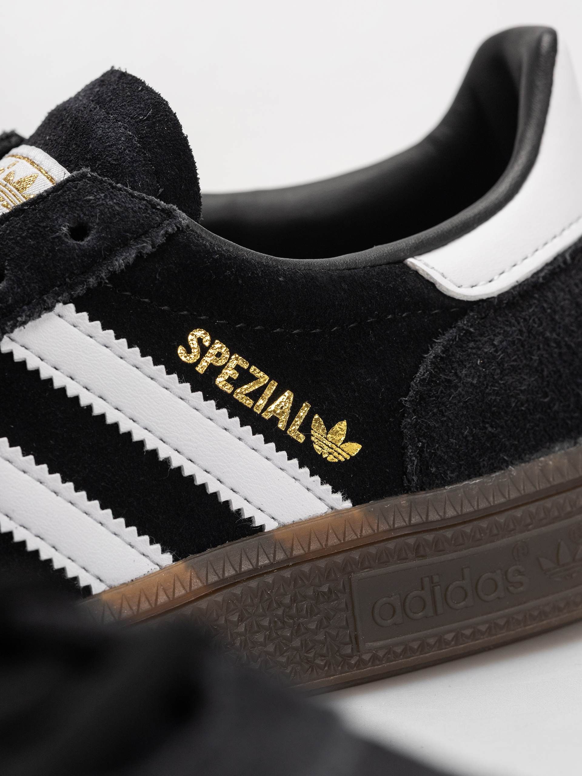 Взуття adidas Handball Spezial (core black/cloud white/gum)