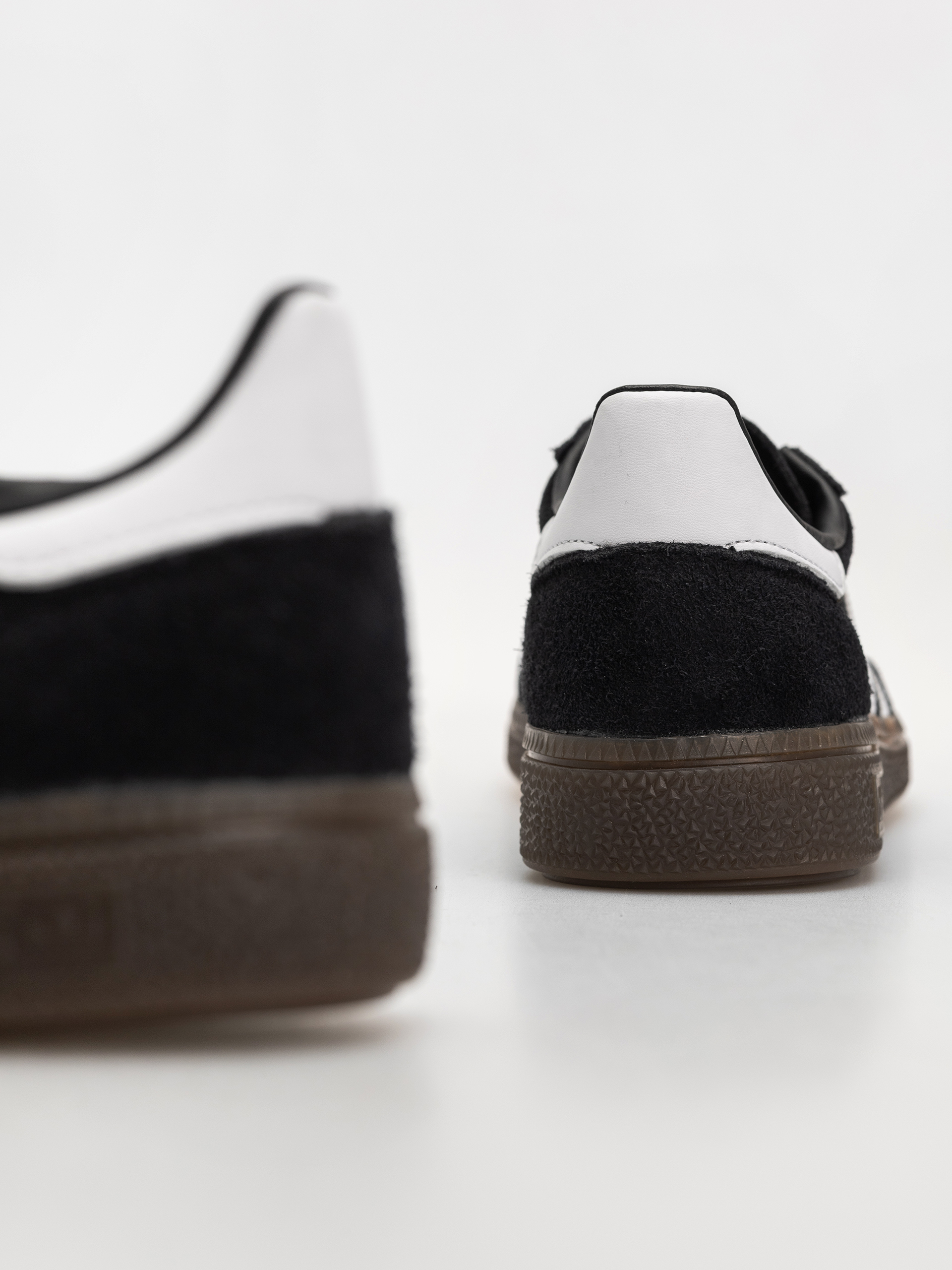 Взуття adidas Handball Spezial (core black/cloud white/gum)