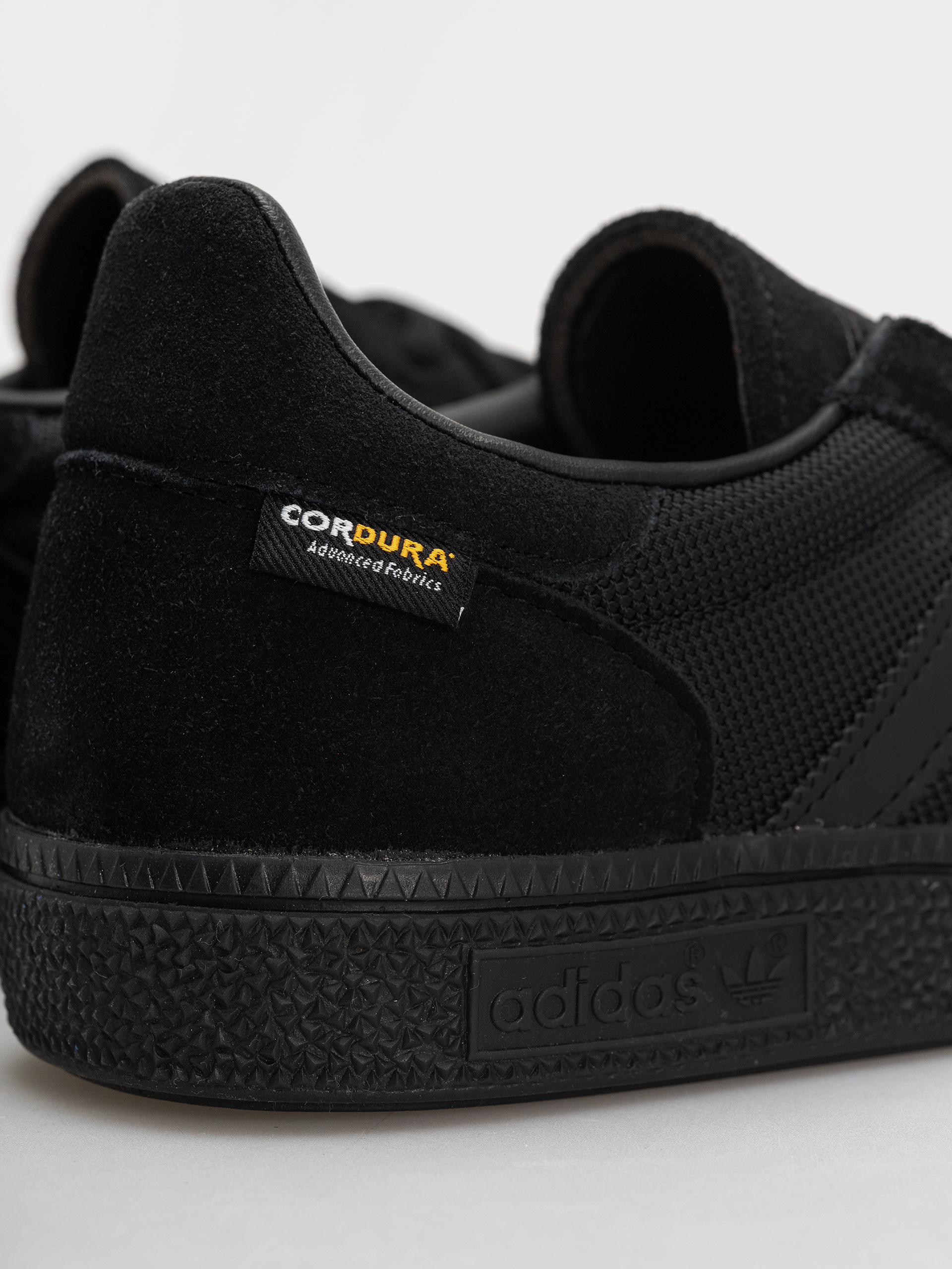Взуття adidas Handball Spezial (core black/core black/carbon)