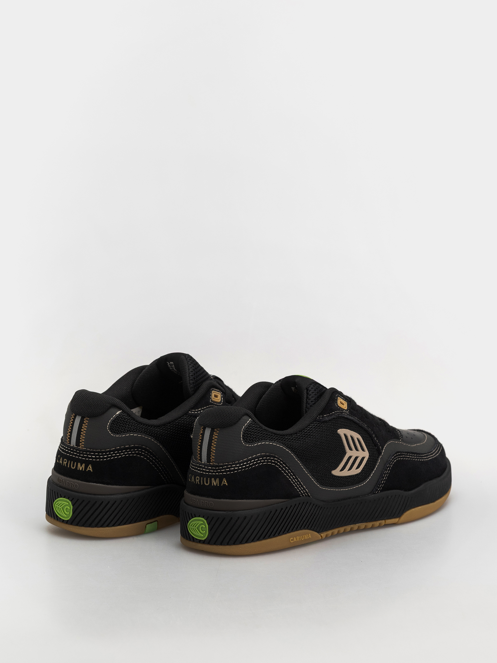 Взуття Cariuma Uba Pro (black suede and mesh silver cloud logo)
