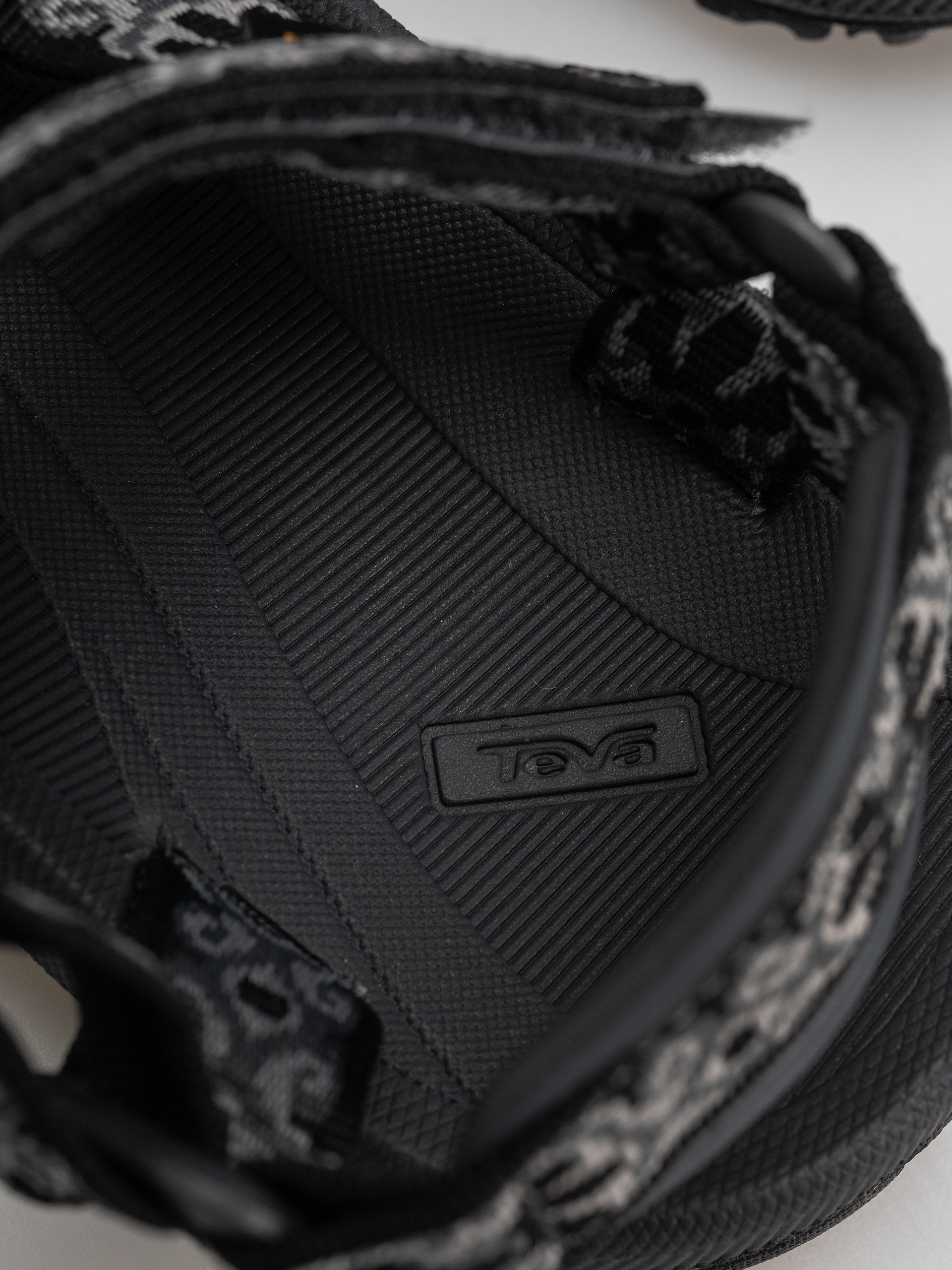 Сандалі Teva Winsted Wmn (archive floral black/grey)