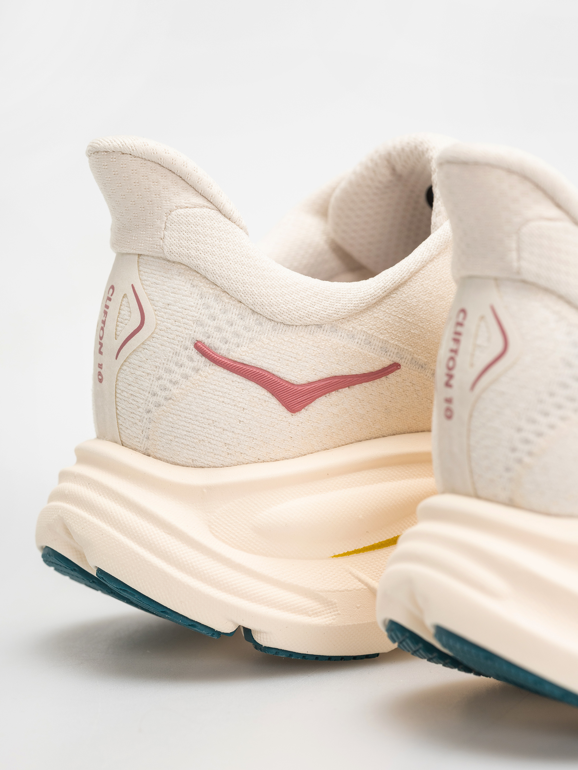 Взуття Hoka Clifton 10 Wmn (birch/alabaster)