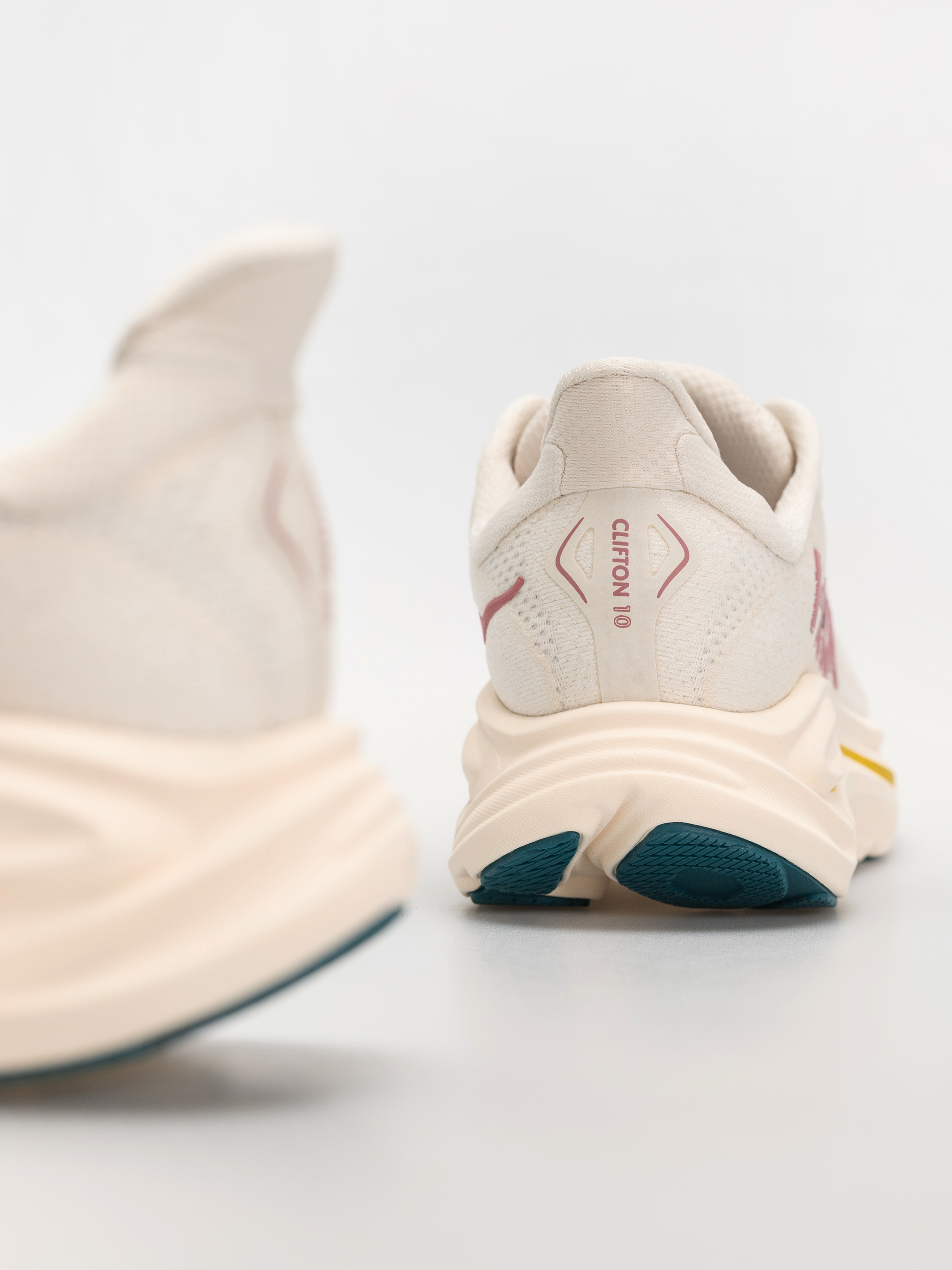 Взуття Hoka Clifton 10 Wmn (birch/alabaster)
