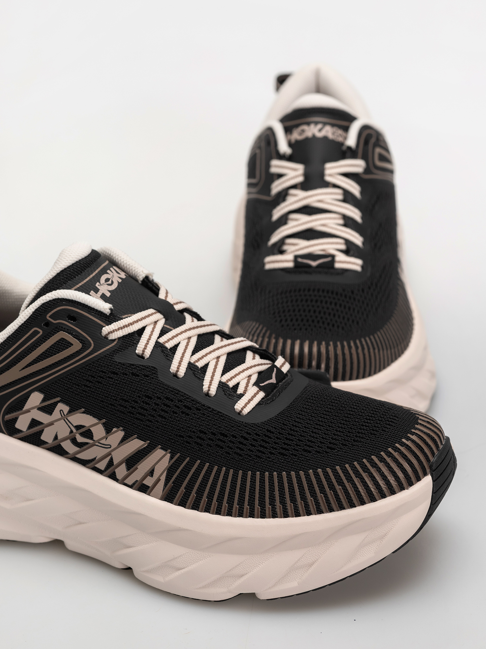 Взуття Hoka Bondi 7 Wmn (black/rose cream)