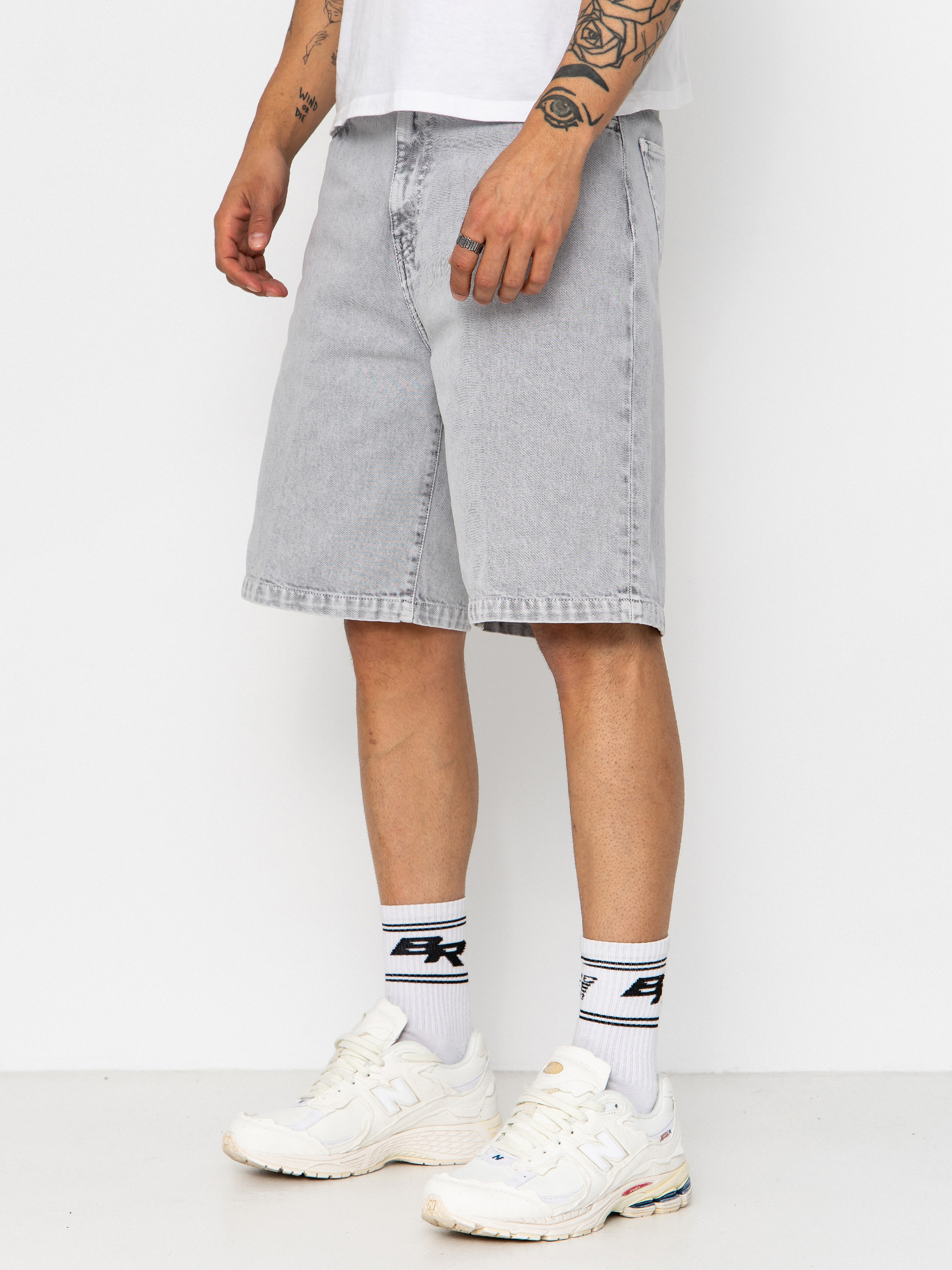 Шорти Carhartt WIP Landon (black chalk wash)