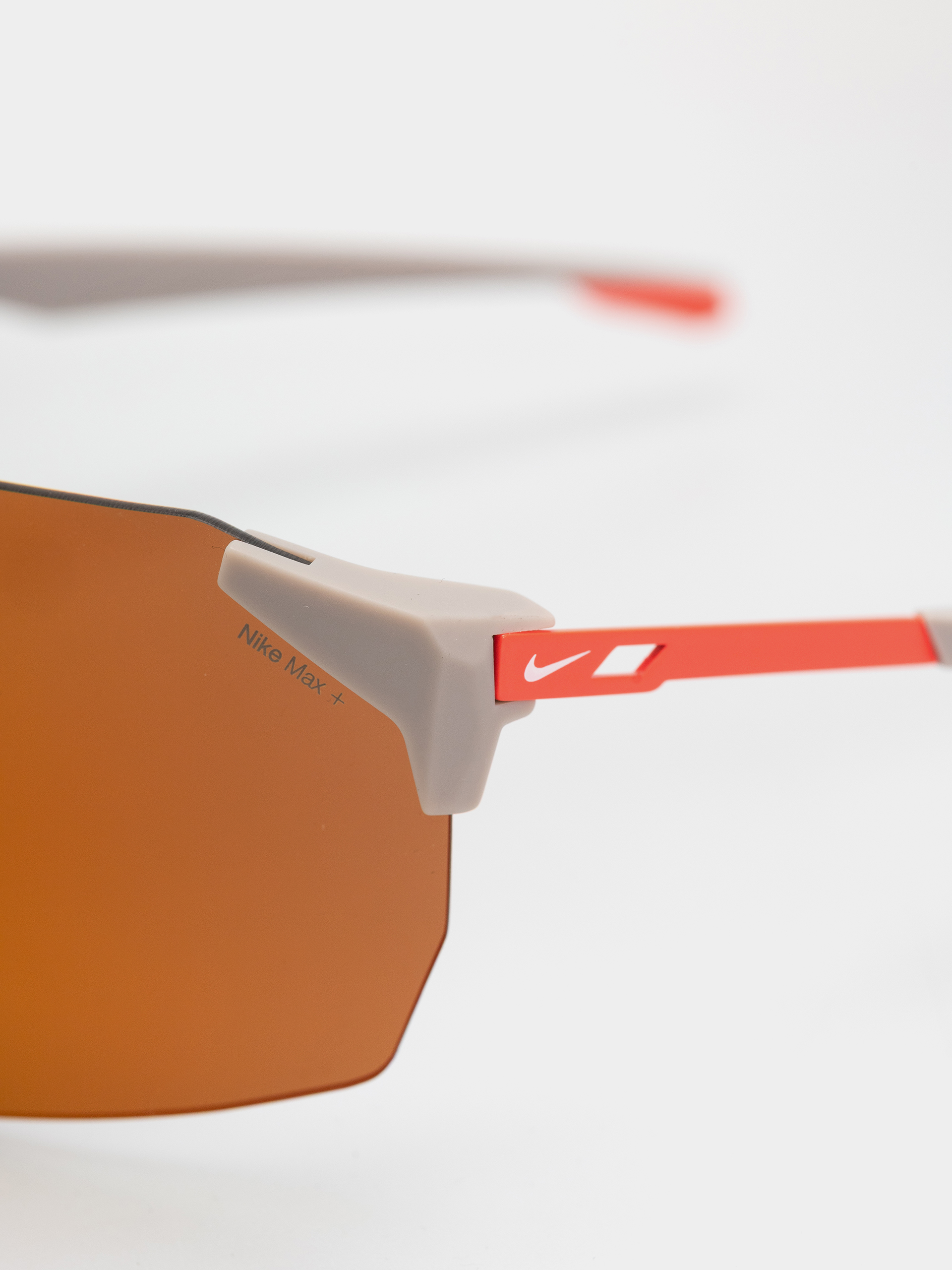 Сонцезахисні окуляри Nike Limitless Shield (college grey/orange mirror)