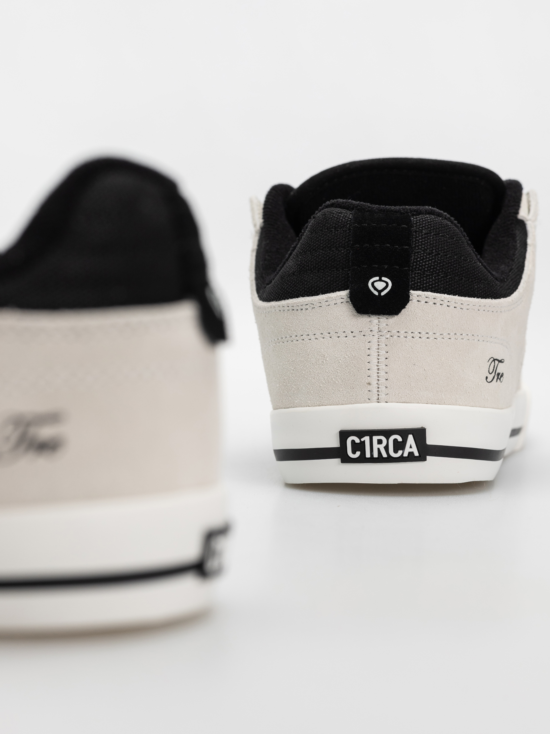 Взуття Circa Tre (black/alyssum/white)