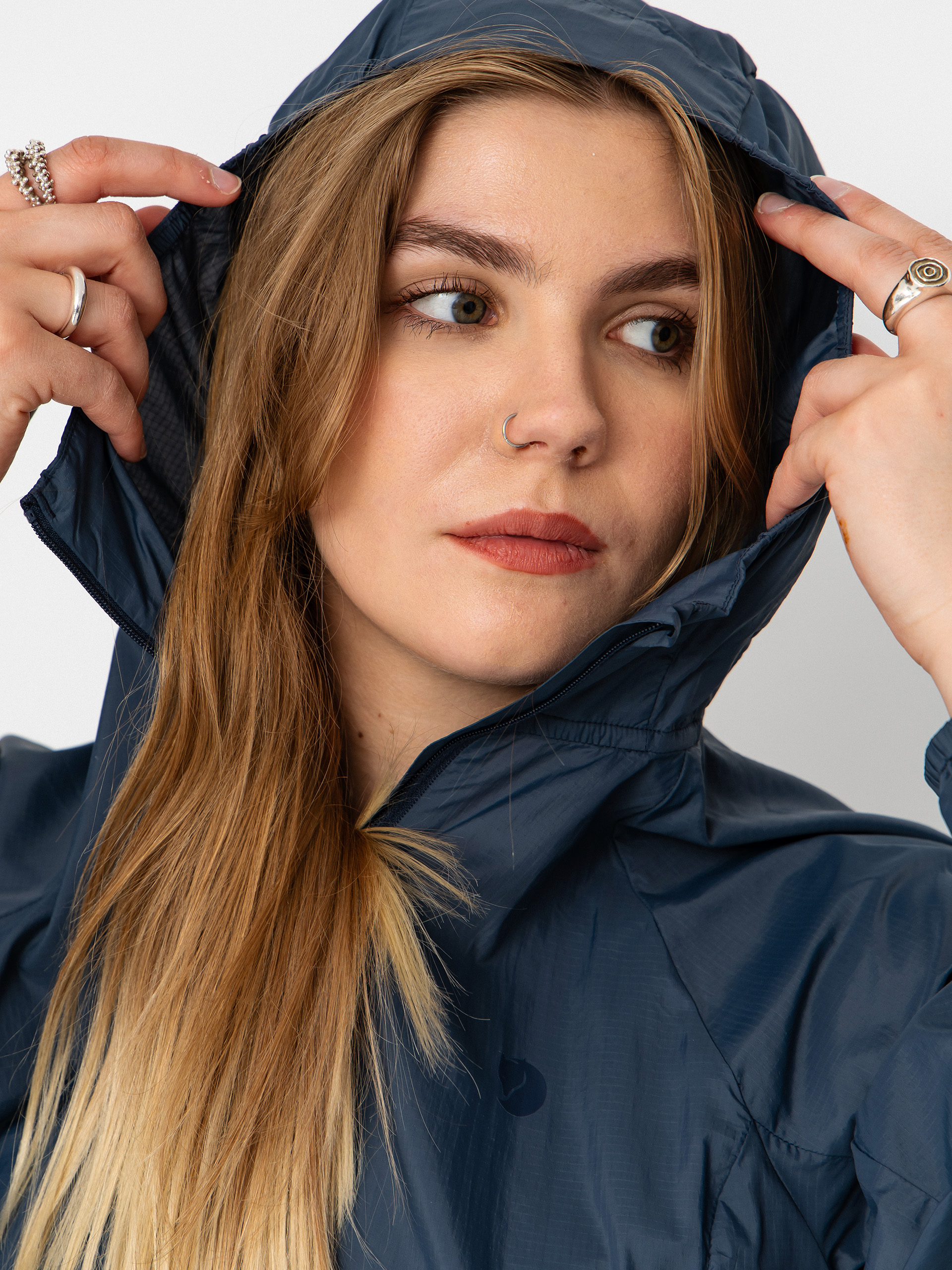 Куртка Fjallraven Keb Latt Wind Wmn (mountain blue)