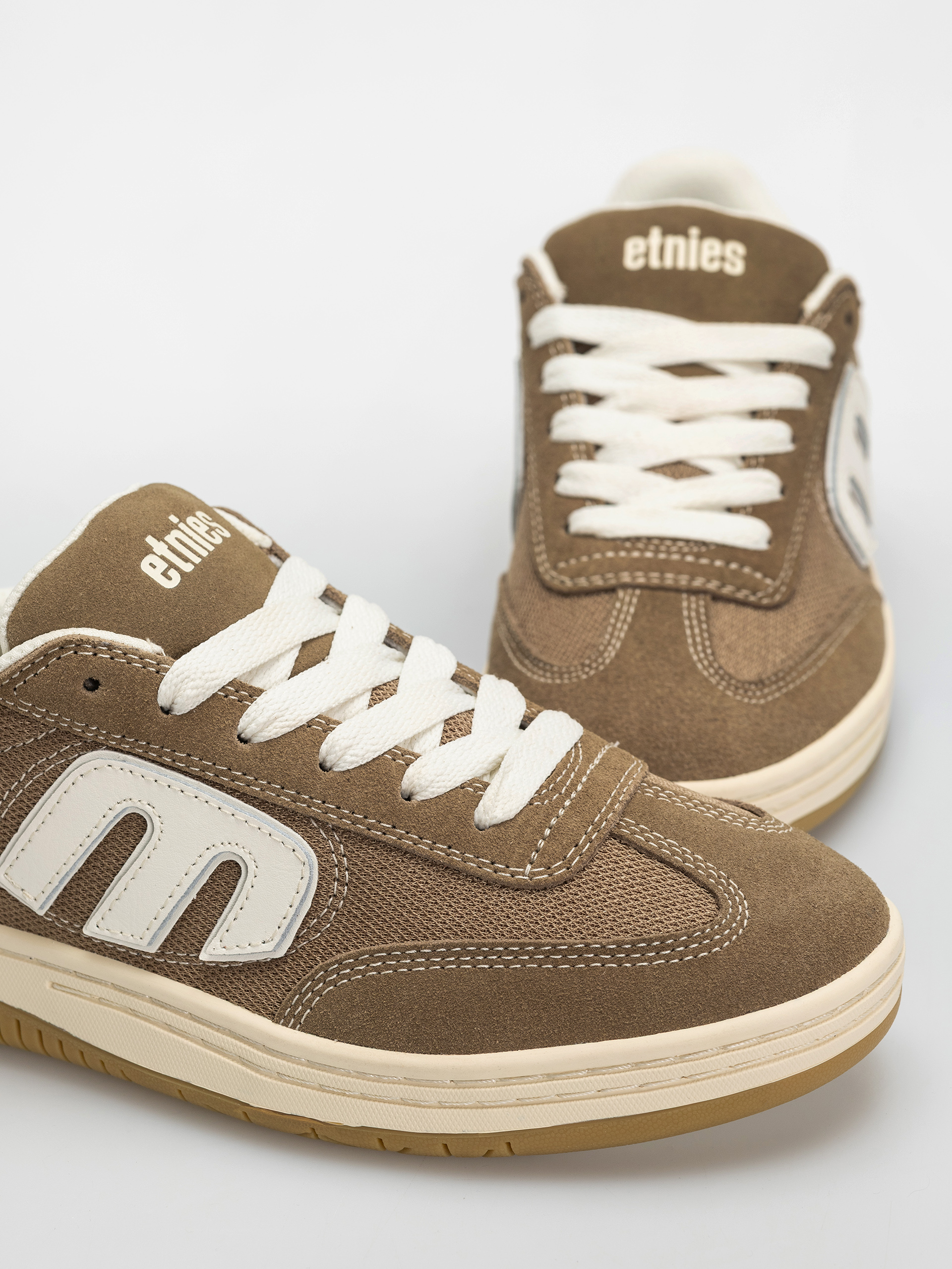 Взуття Etnies Locut (brown)