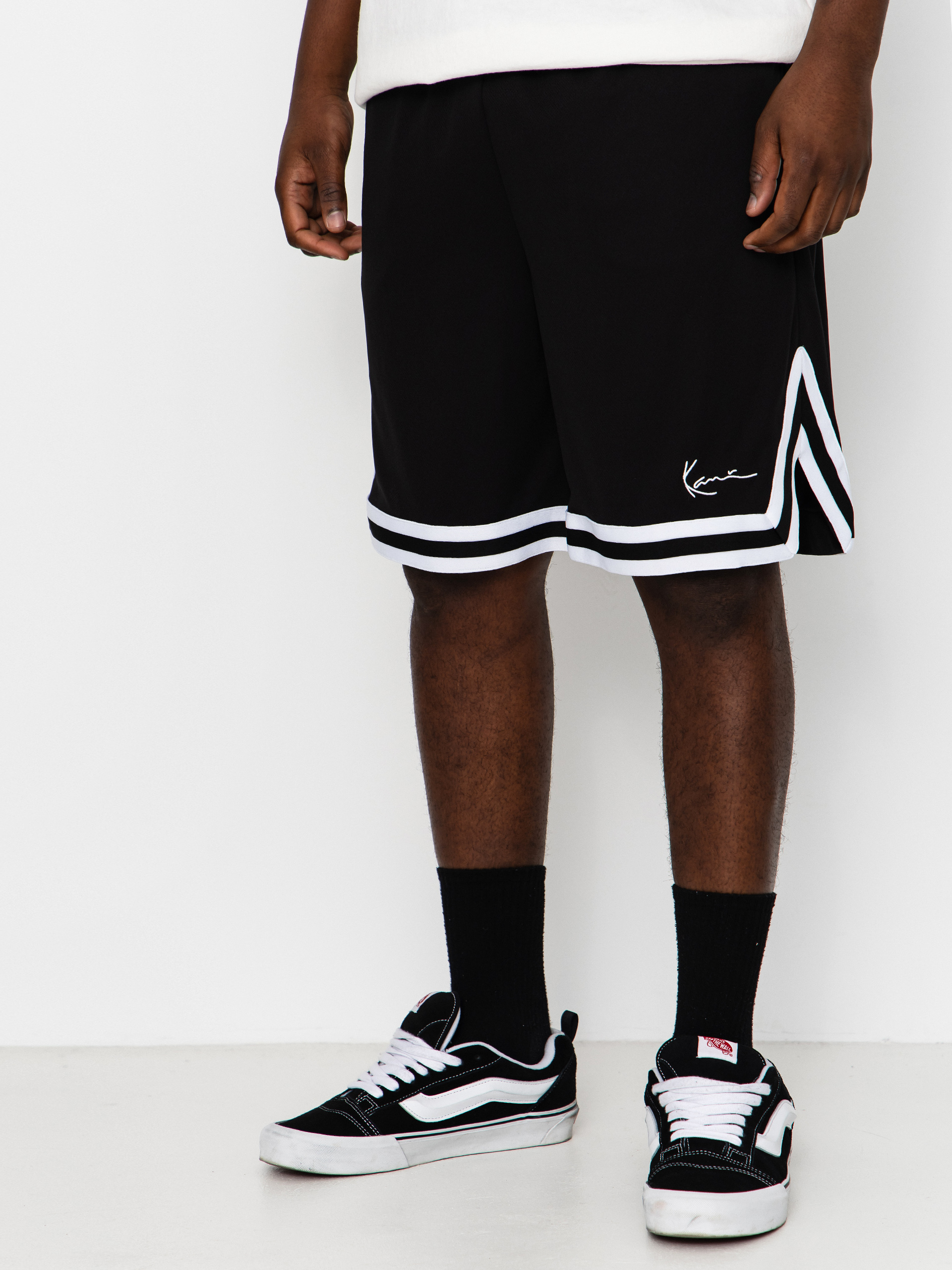 u0428u043eu0440u0442u0438 Karl Kani Signature Mesh (black/white)