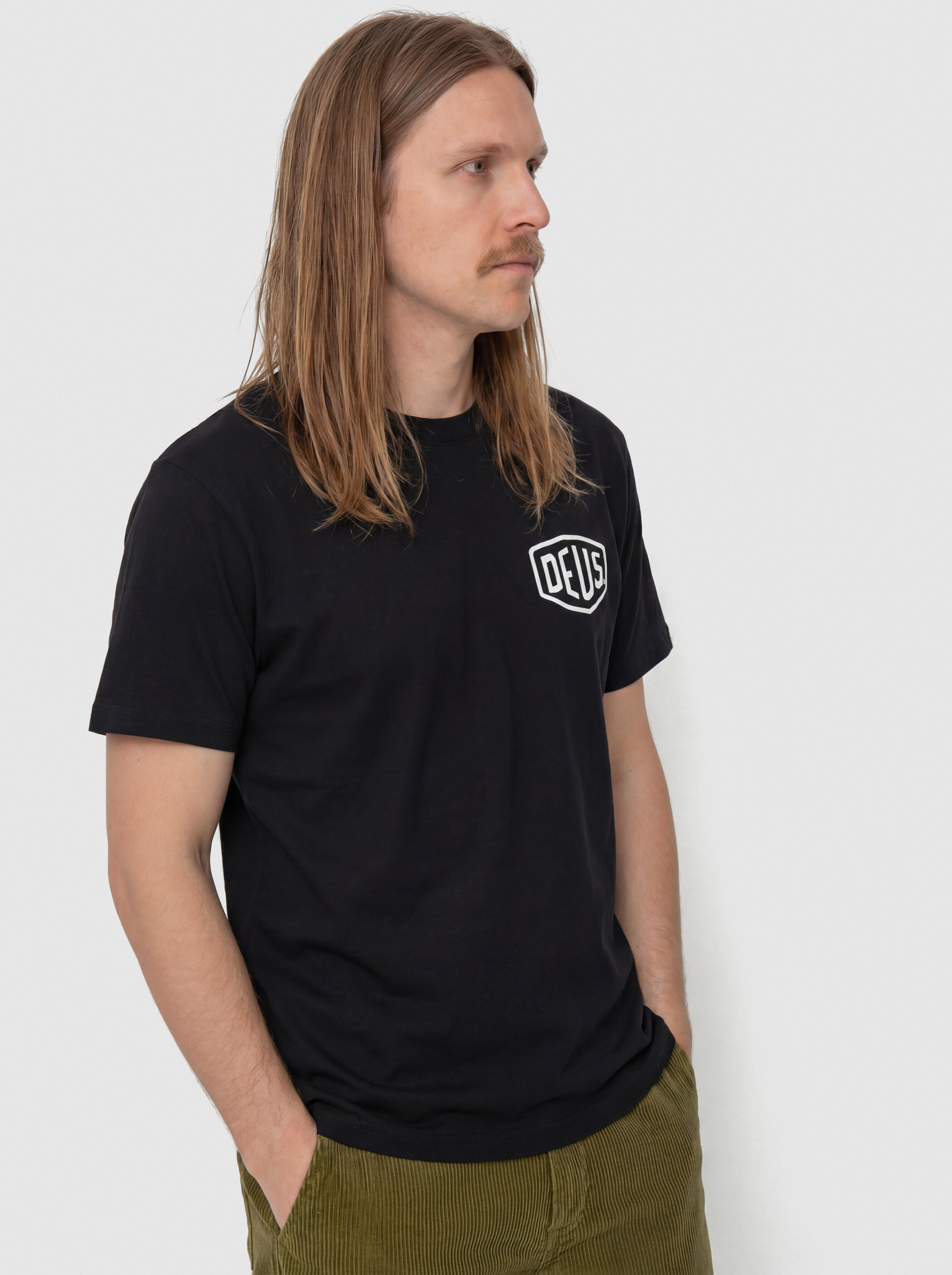 Футболка Deus Ex Machina Frontage (black)