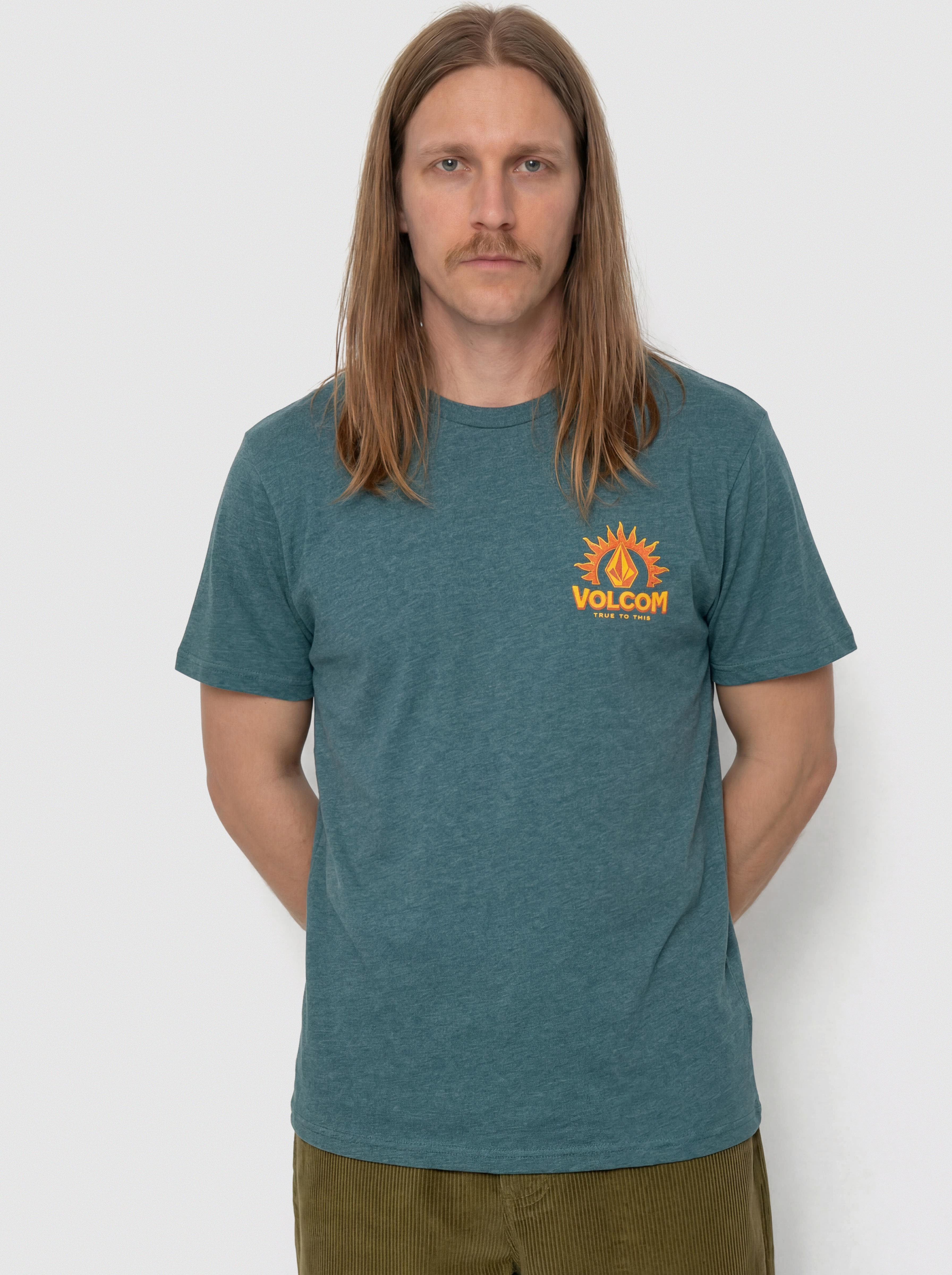 u0424u0443u0442u0431u043eu043bu043au0430 Volcom Solstice Hth (rifle green)