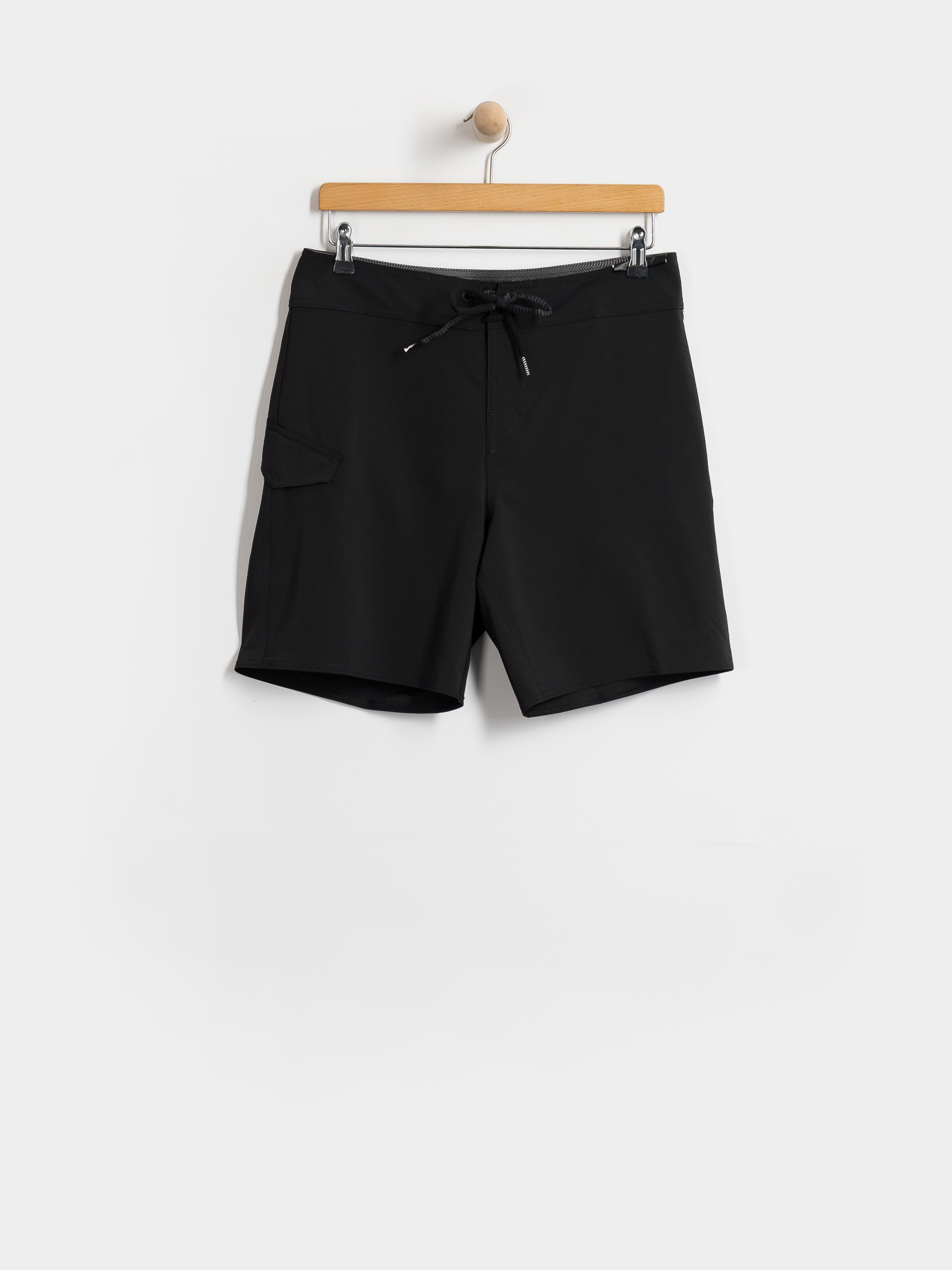 u041fu043bu044fu0436u043du0456 u0448u043eu0440u0442u0438 Volcom Lido Solid Mod 18 (black)