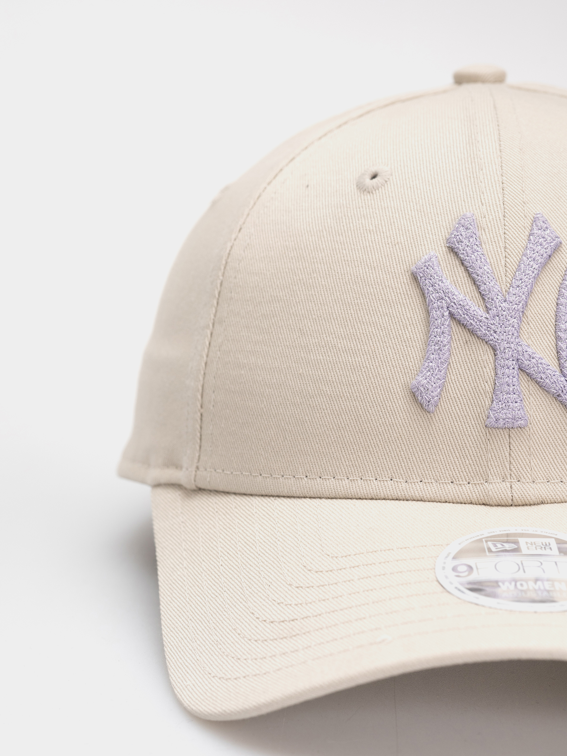 Кепка New Era Metallic 9Forty New York Yankees Wmn (stone)