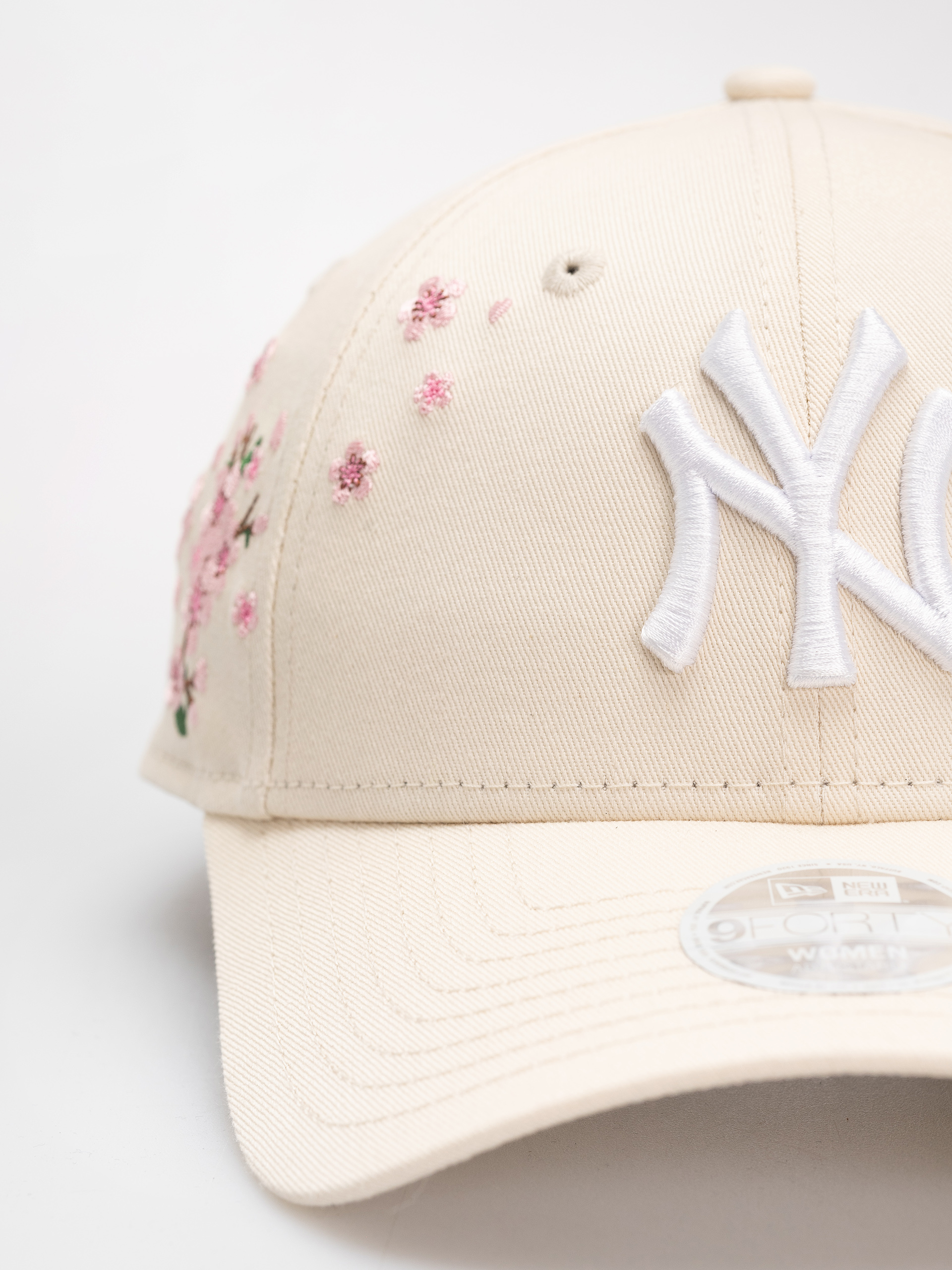 Кепка New Era Floral Icon 9Forty New York Yankees Wmn (light cream)