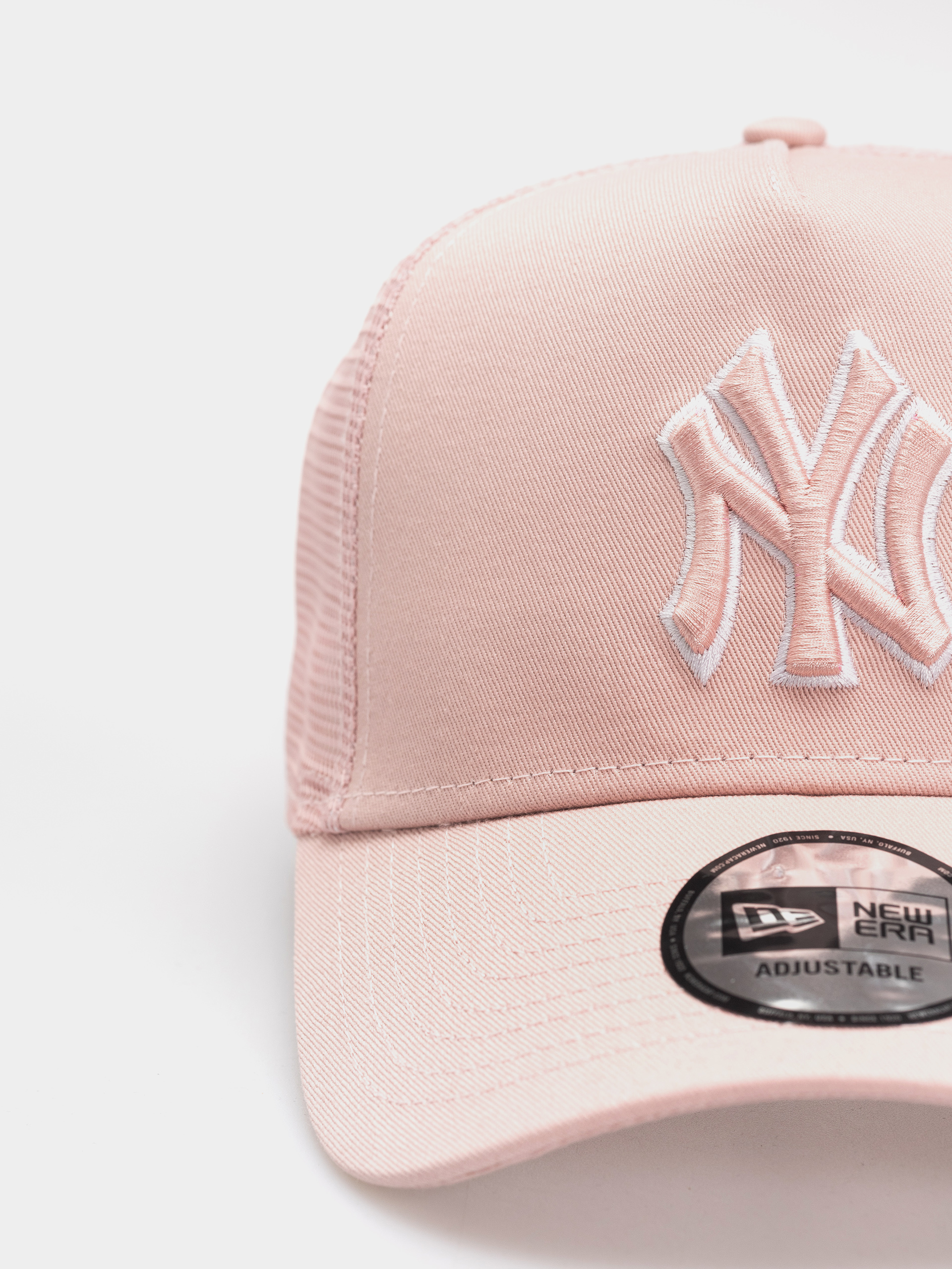 Кепка New Era Outline Trucker New York Yankees (pink)