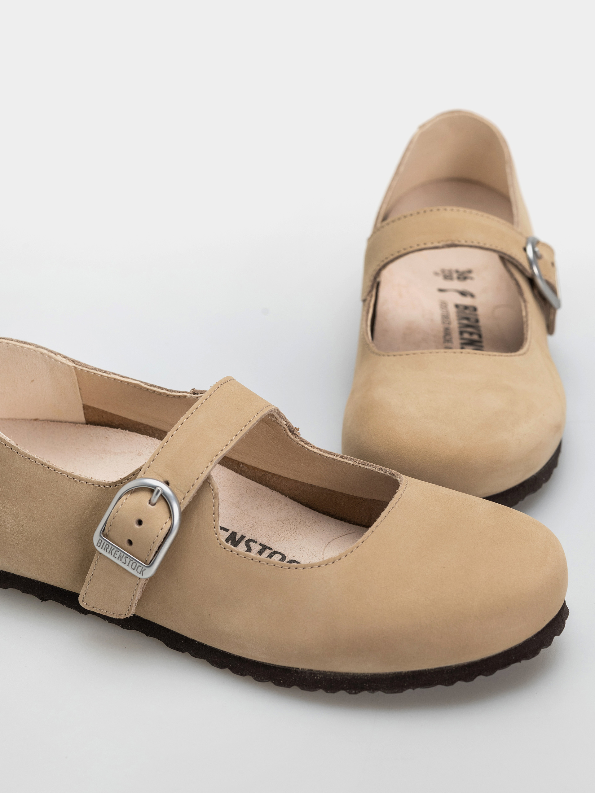 Шльопанці Birkenstock Santa Clarita Nubuck Leather Narrow Wmn (sandcastle)