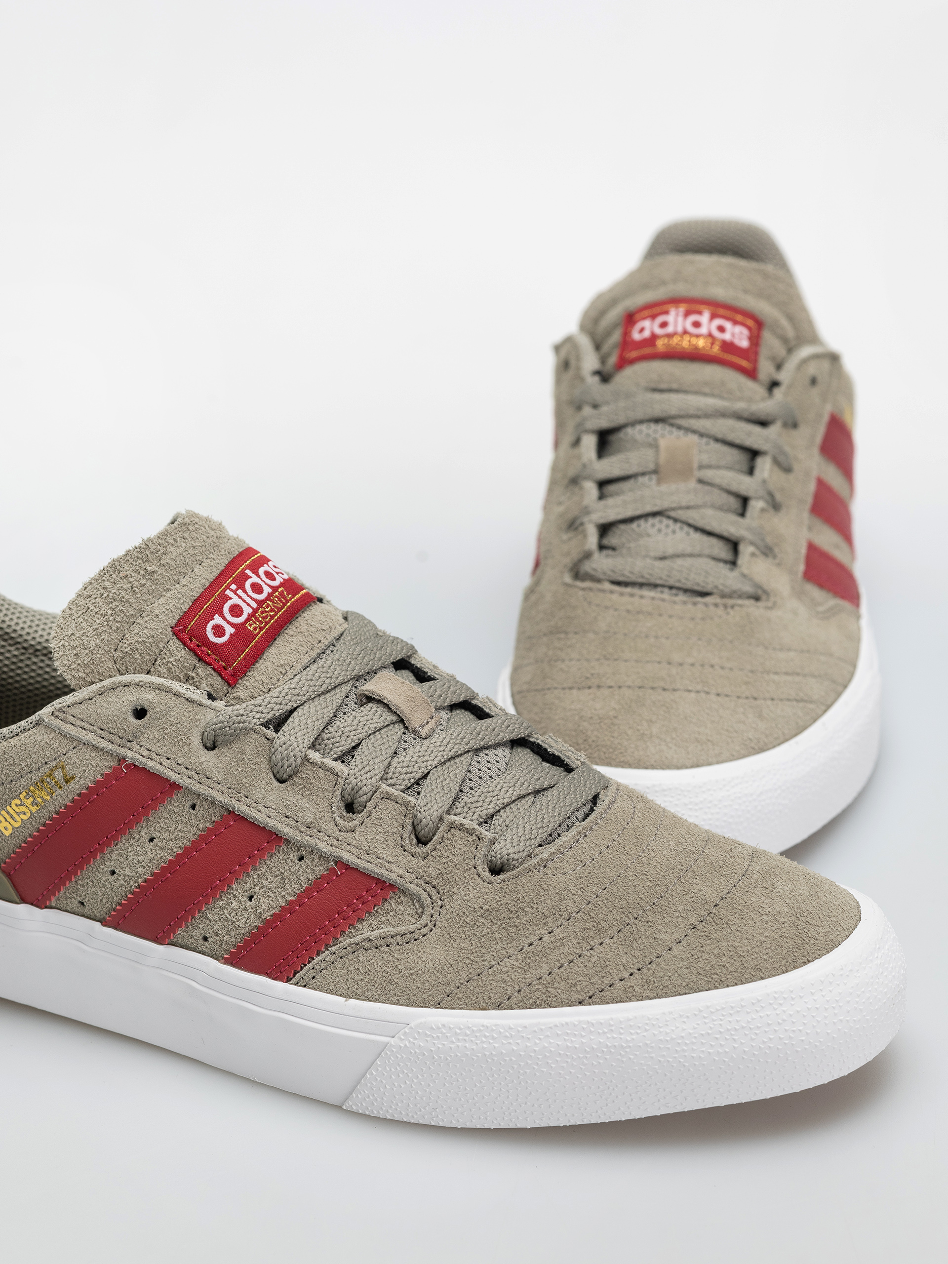 Взуття adidas Busenitz Vulc II (silpeb/tmvire/ftwwht)