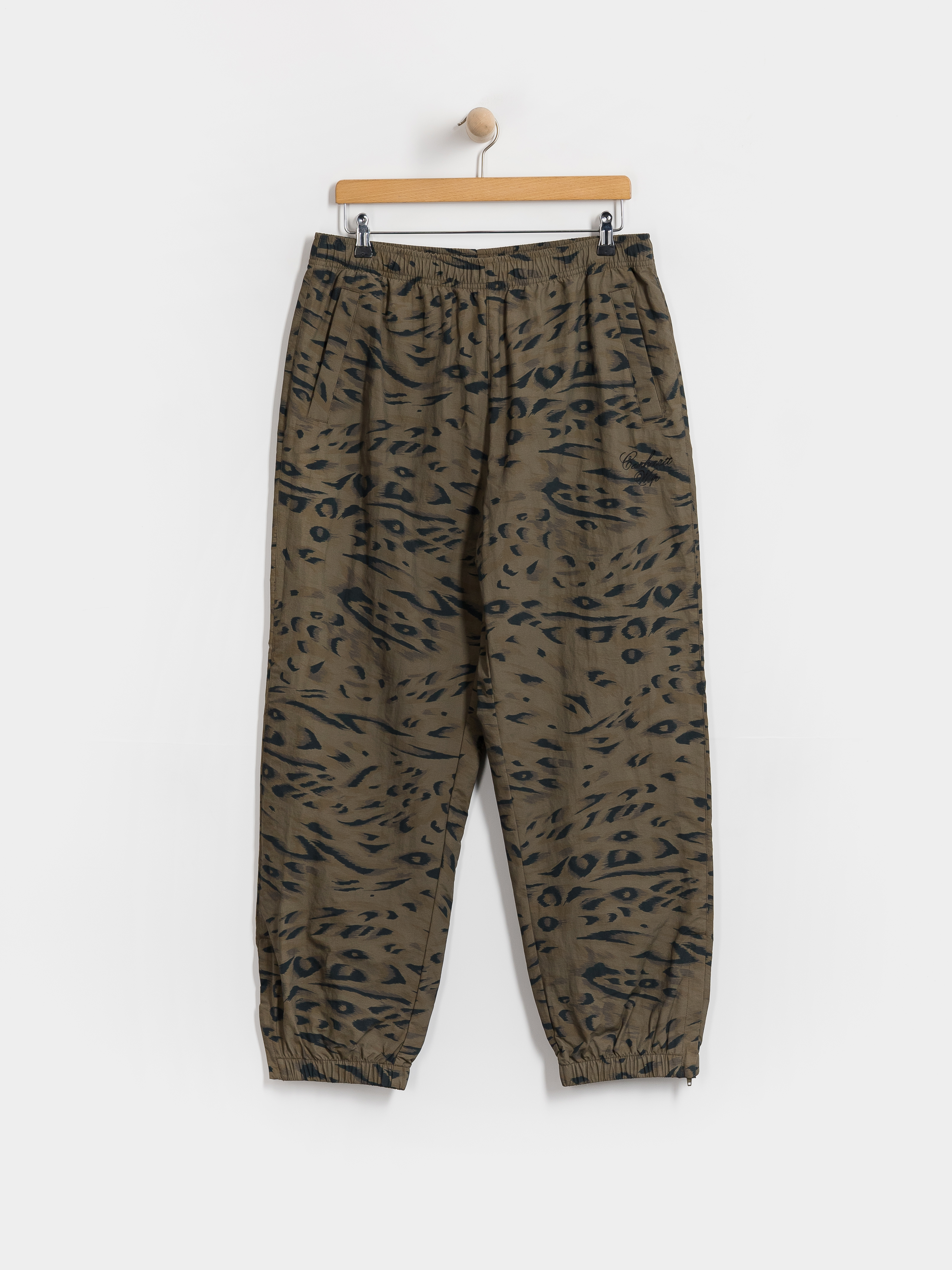 u0428u0442u0430u043du0438 Carhartt WIP Travon (duck feather print cypress/black)