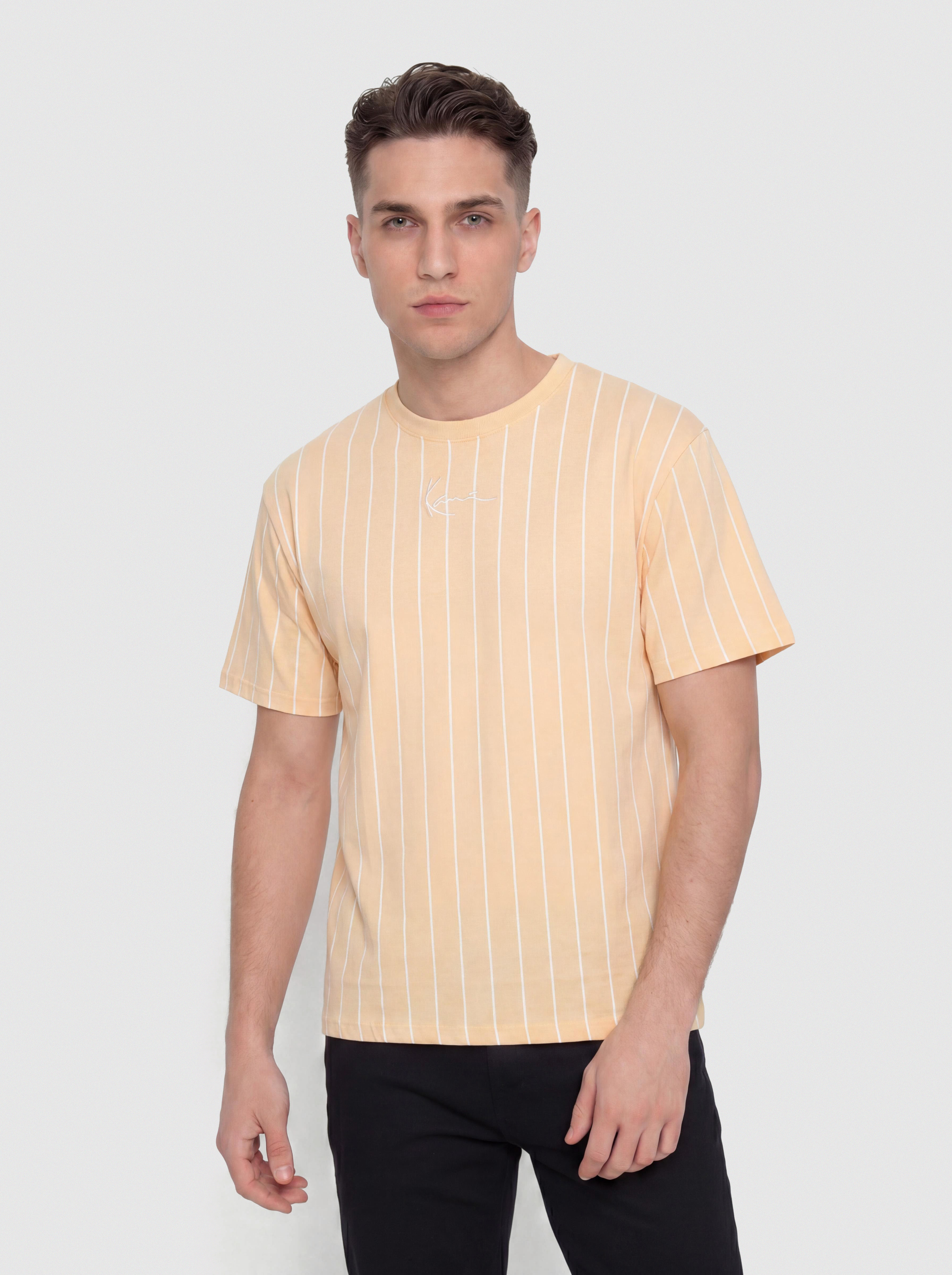 u0424u0443u0442u0431u043eu043bu043au0430 Karl Kani Small Signature Essential Pinstripe (orange)