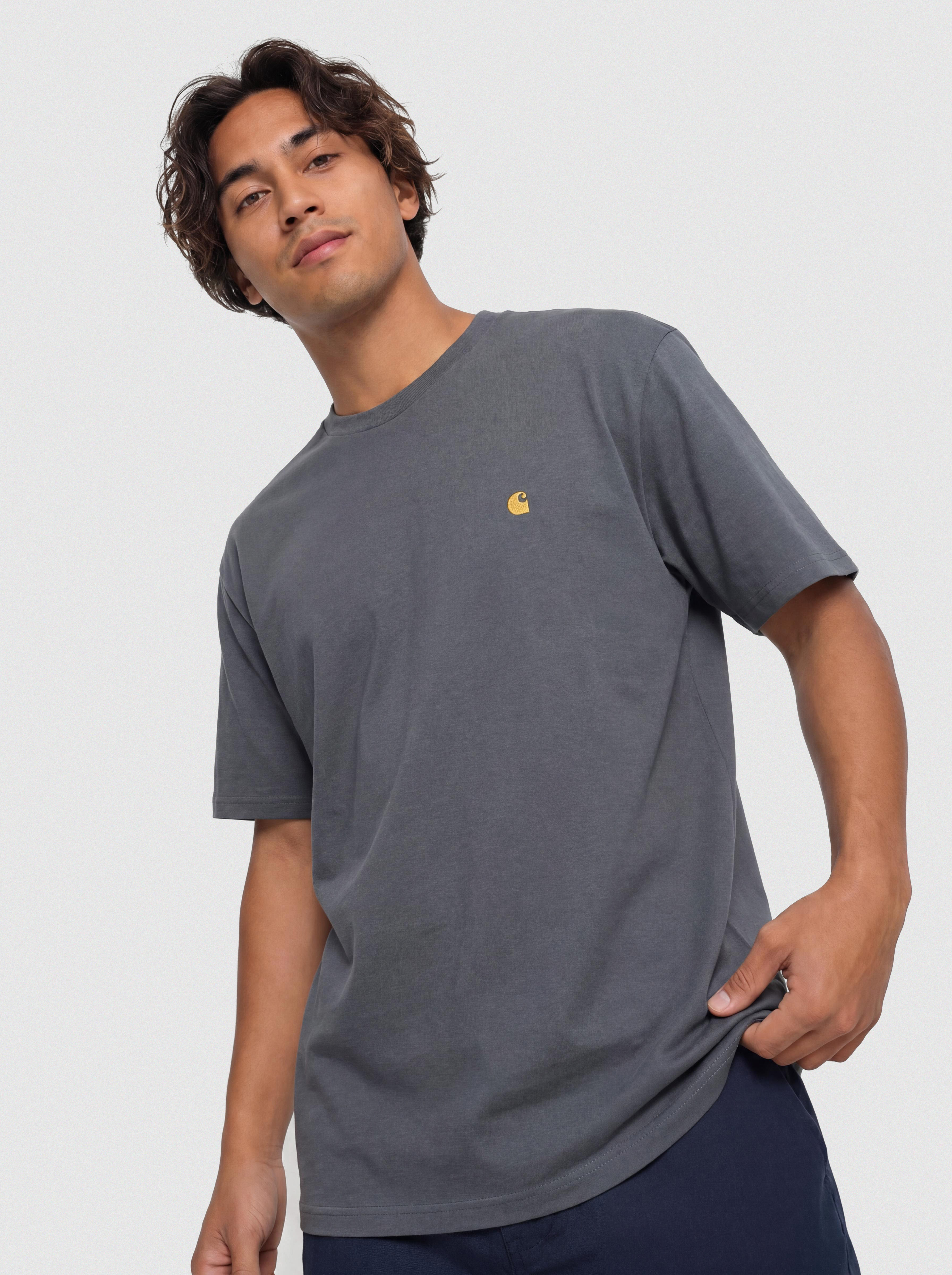 u0424u0443u0442u0431u043eu043bu043au0430 Carhartt WIP Chase (styx/gold)