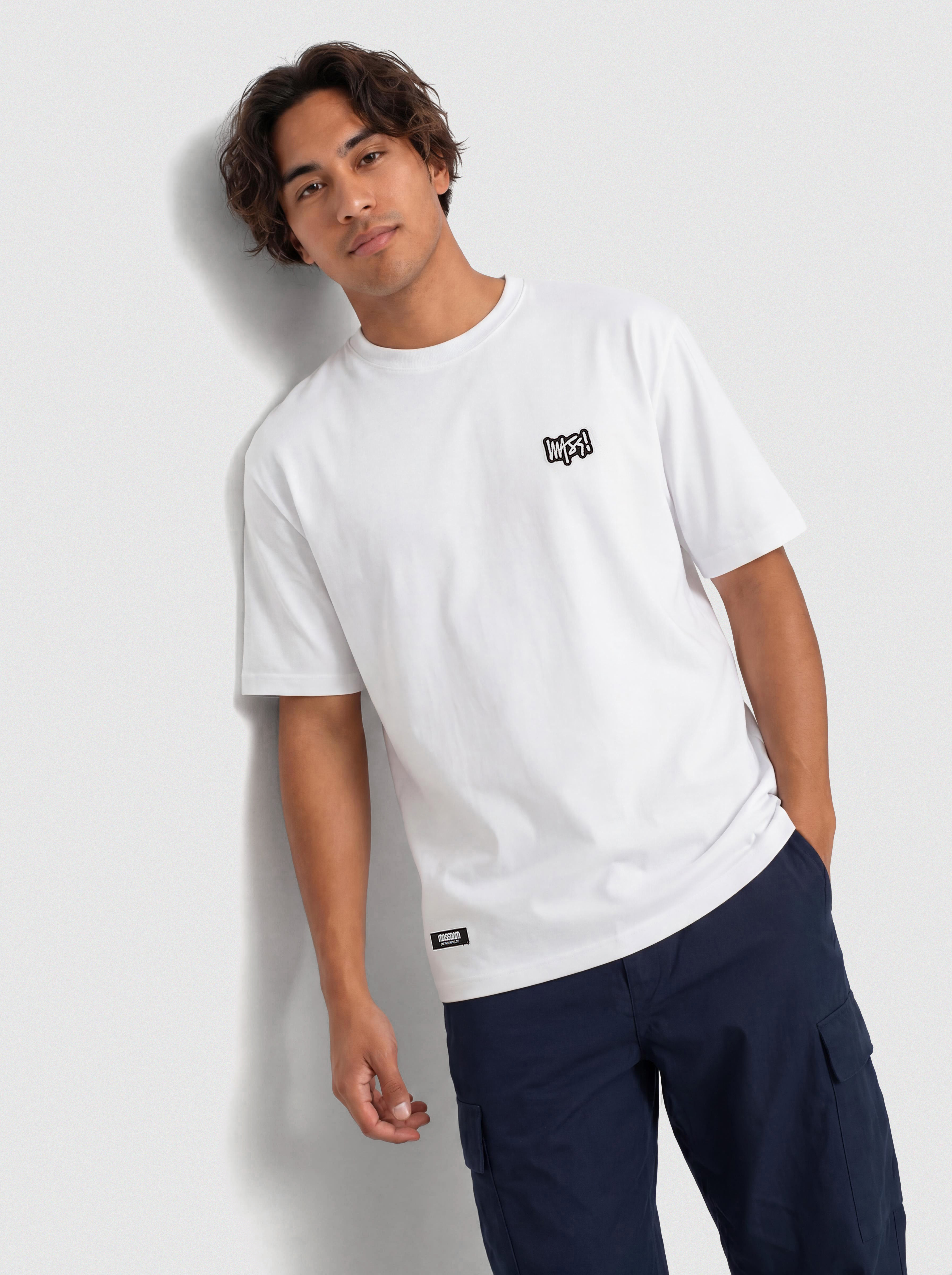 u0424u0443u0442u0431u043eu043bu043au0430 MassDnm Signature Patch (white)