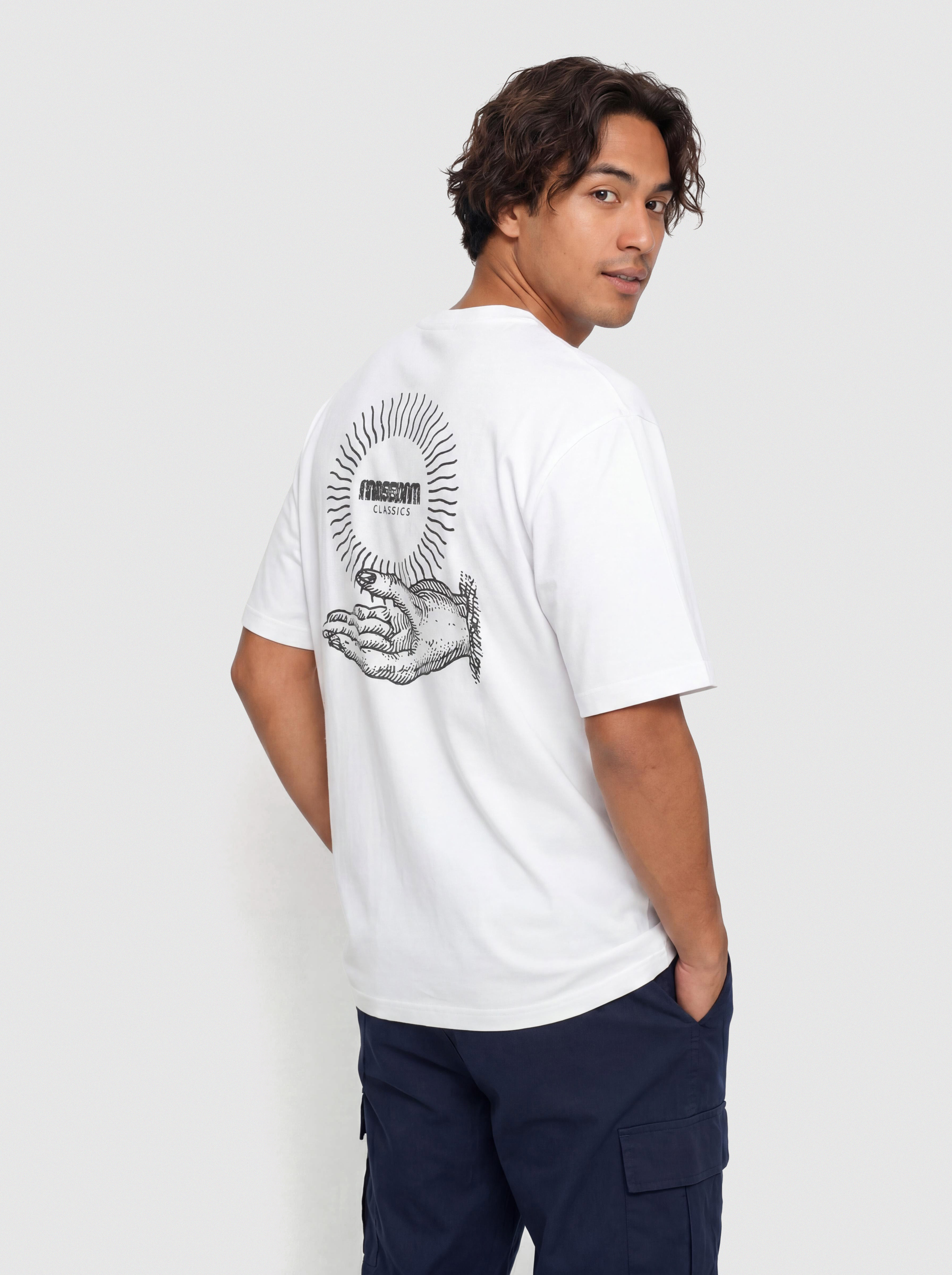 Футболка MassDnm Hand Of God (white)