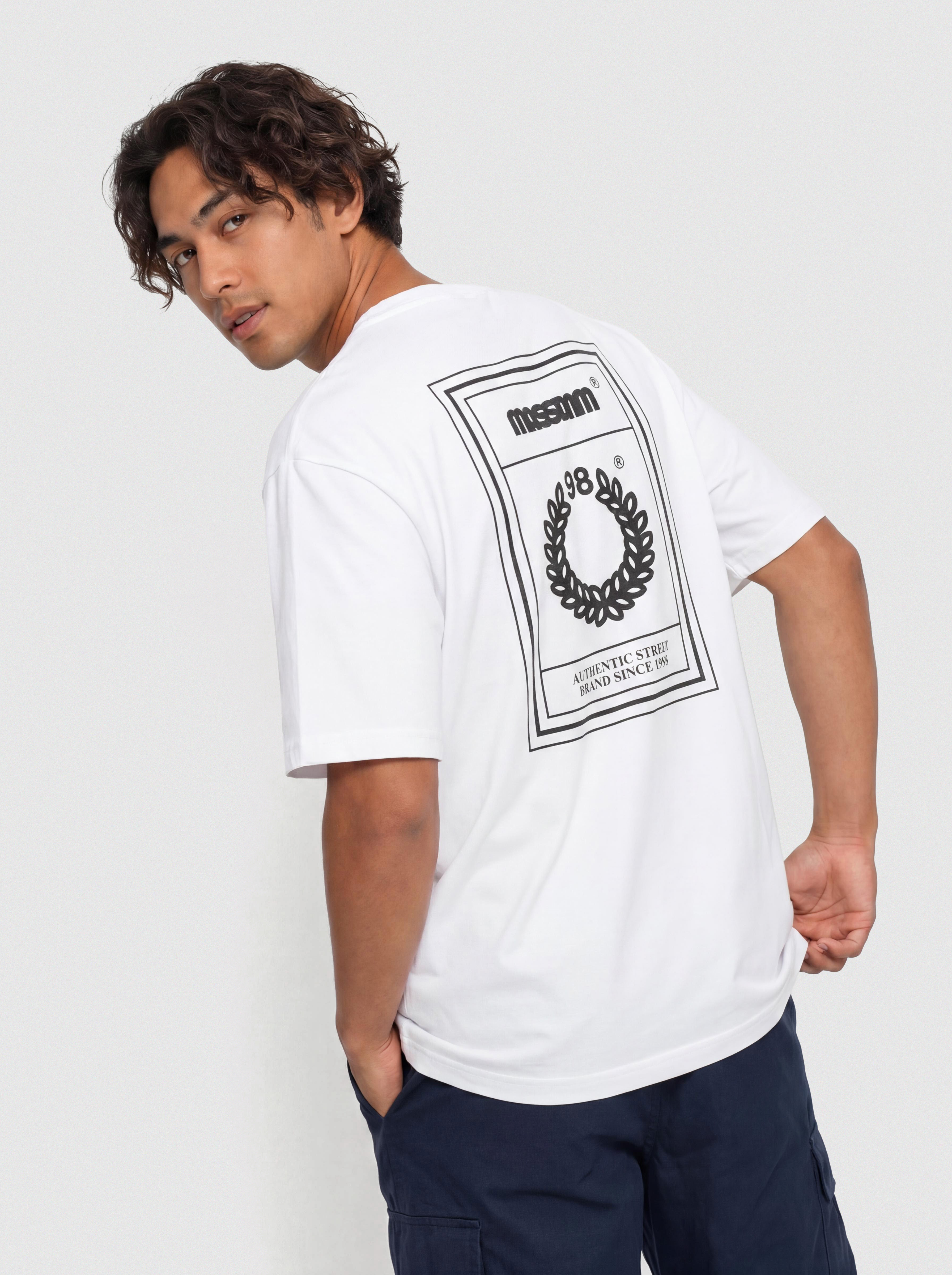 u0424u0443u0442u0431u043eu043bu043au0430 MassDnm Protect (white)