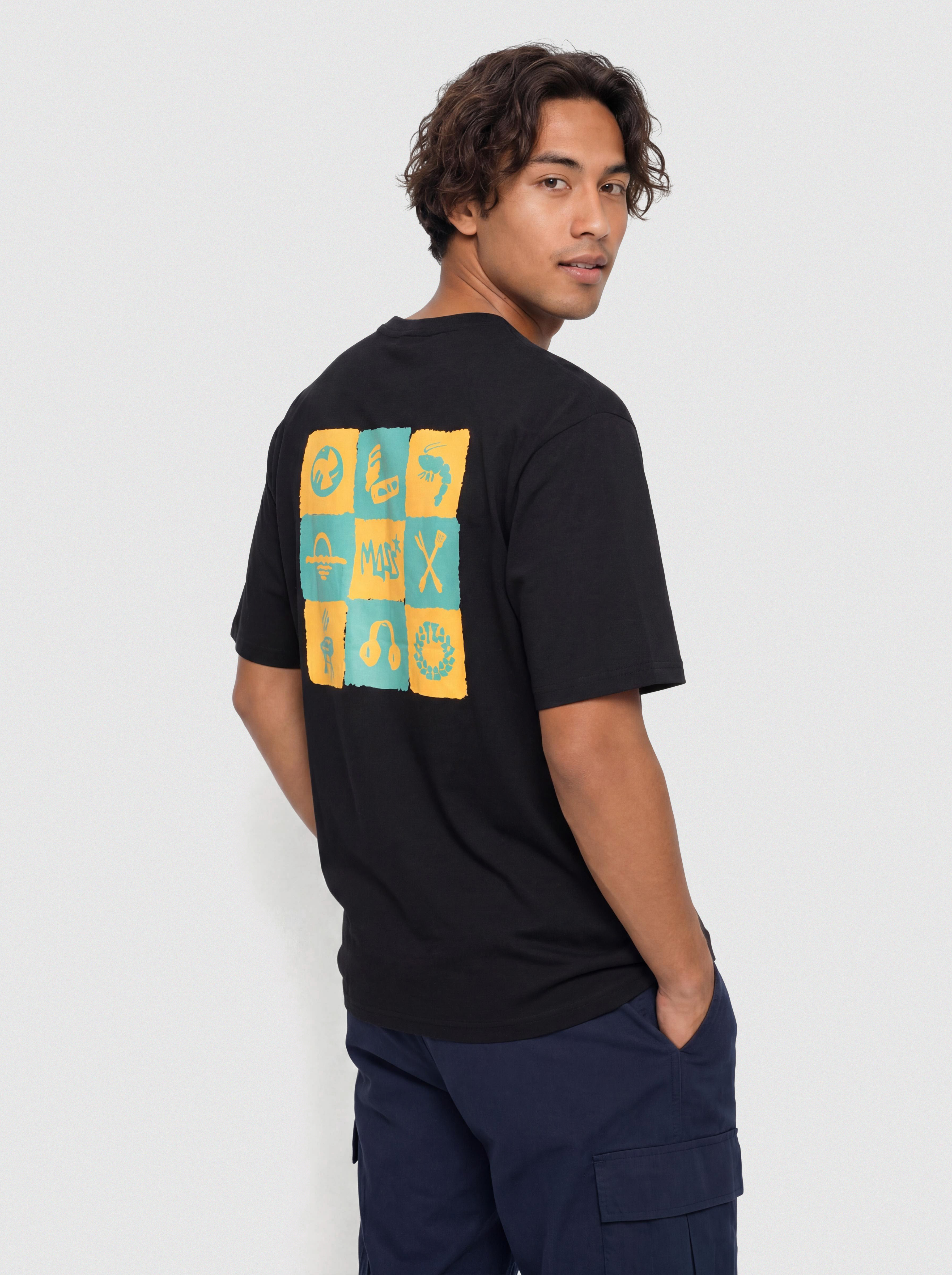 Футболка MassDnm Permanent Vacations (black)