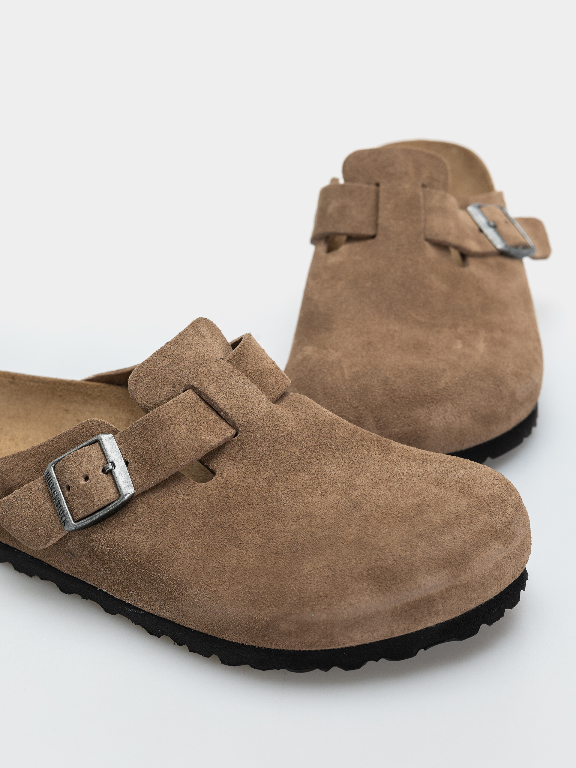 Шльопанці Birkenstock Boston Suede Leather Regular (dark tea)