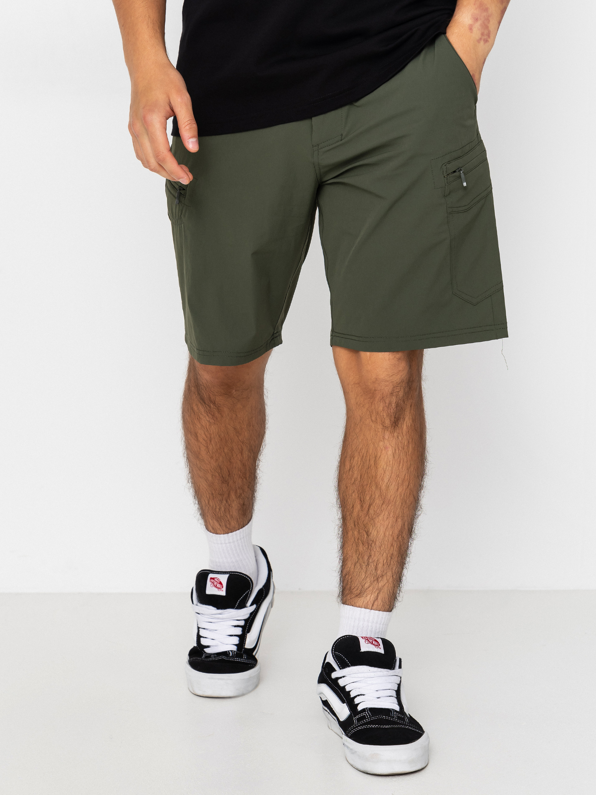 u0428u043eu0440u0442u0438 Volcom Cashed In Cargo Hybrid 20 (squadron green)