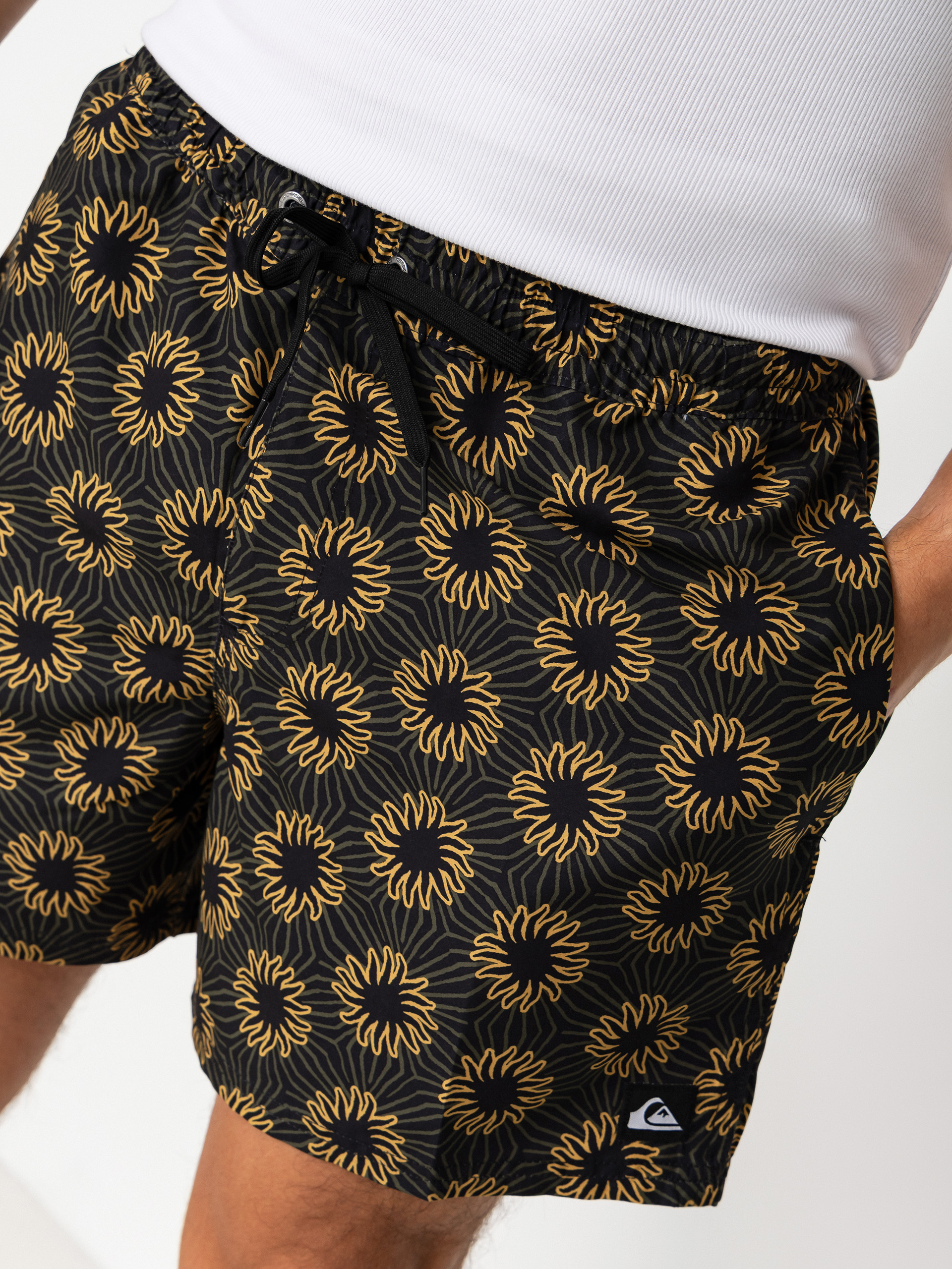 Пляжні шорти Quiksilver Everyday Printed Volley 15 (black ocean mayhem)