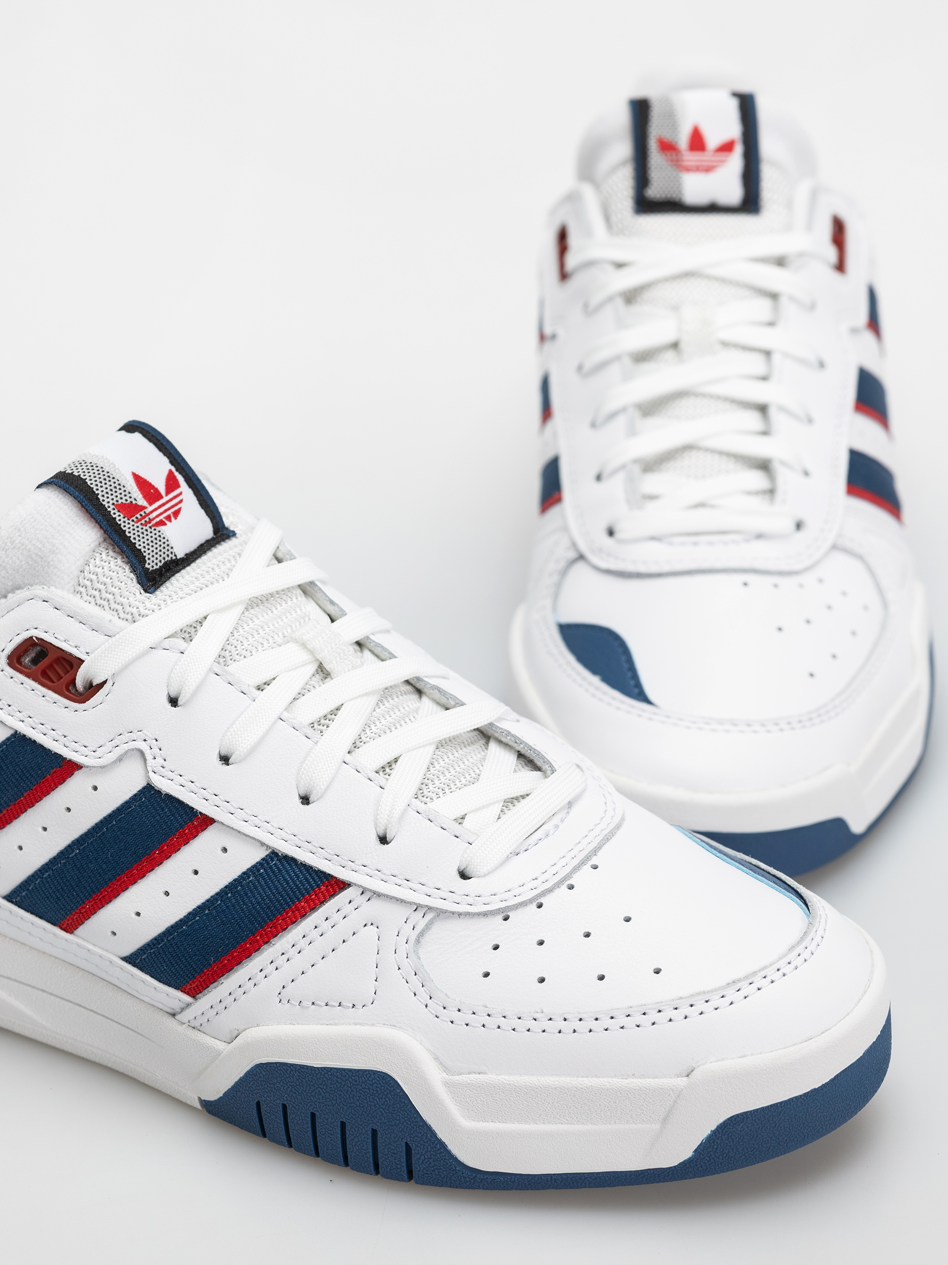 Взуття adidas Tekkira Cup (ftwwht/betsca)