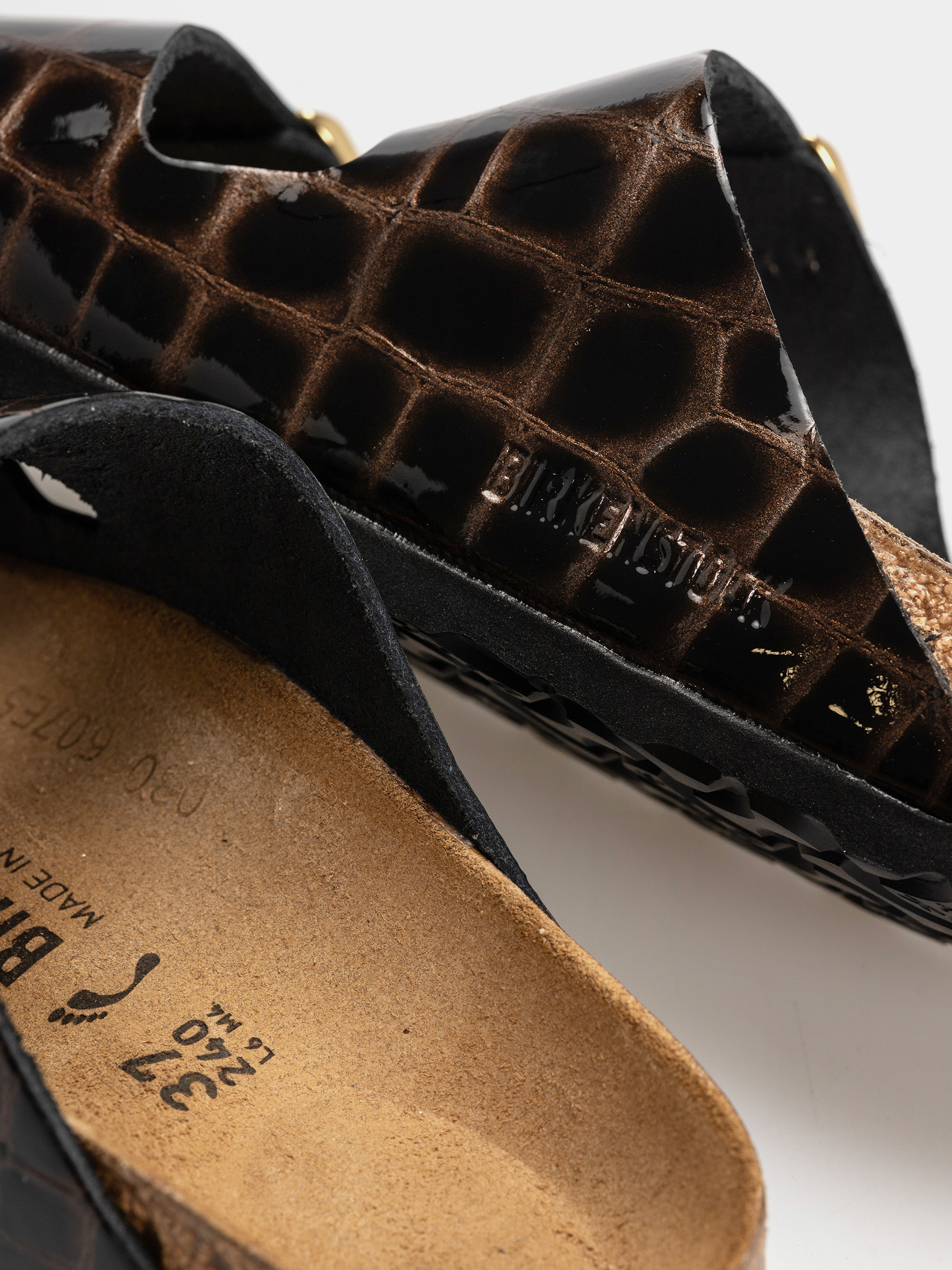 Шльопанці Birkenstock Arizona Leather Narrow Wmn (emboss leather black)