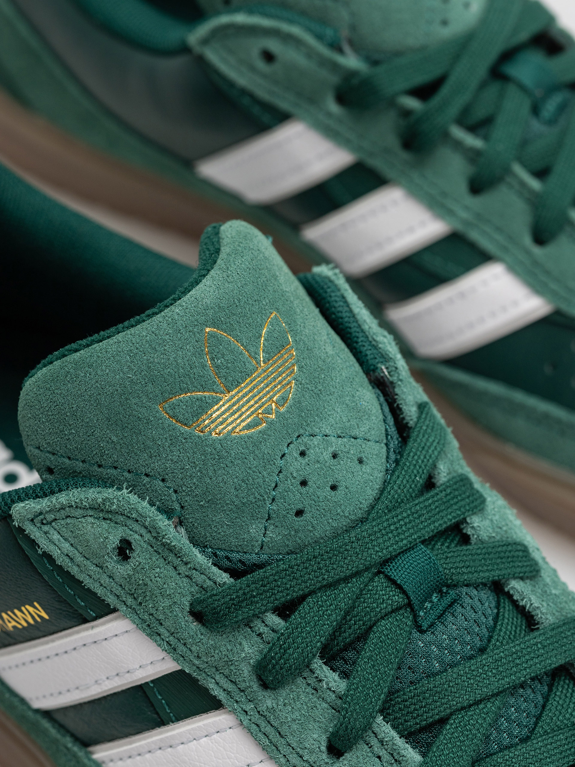 Взуття adidas Tyshawn II (cgreen/ftwwht/gum5)
