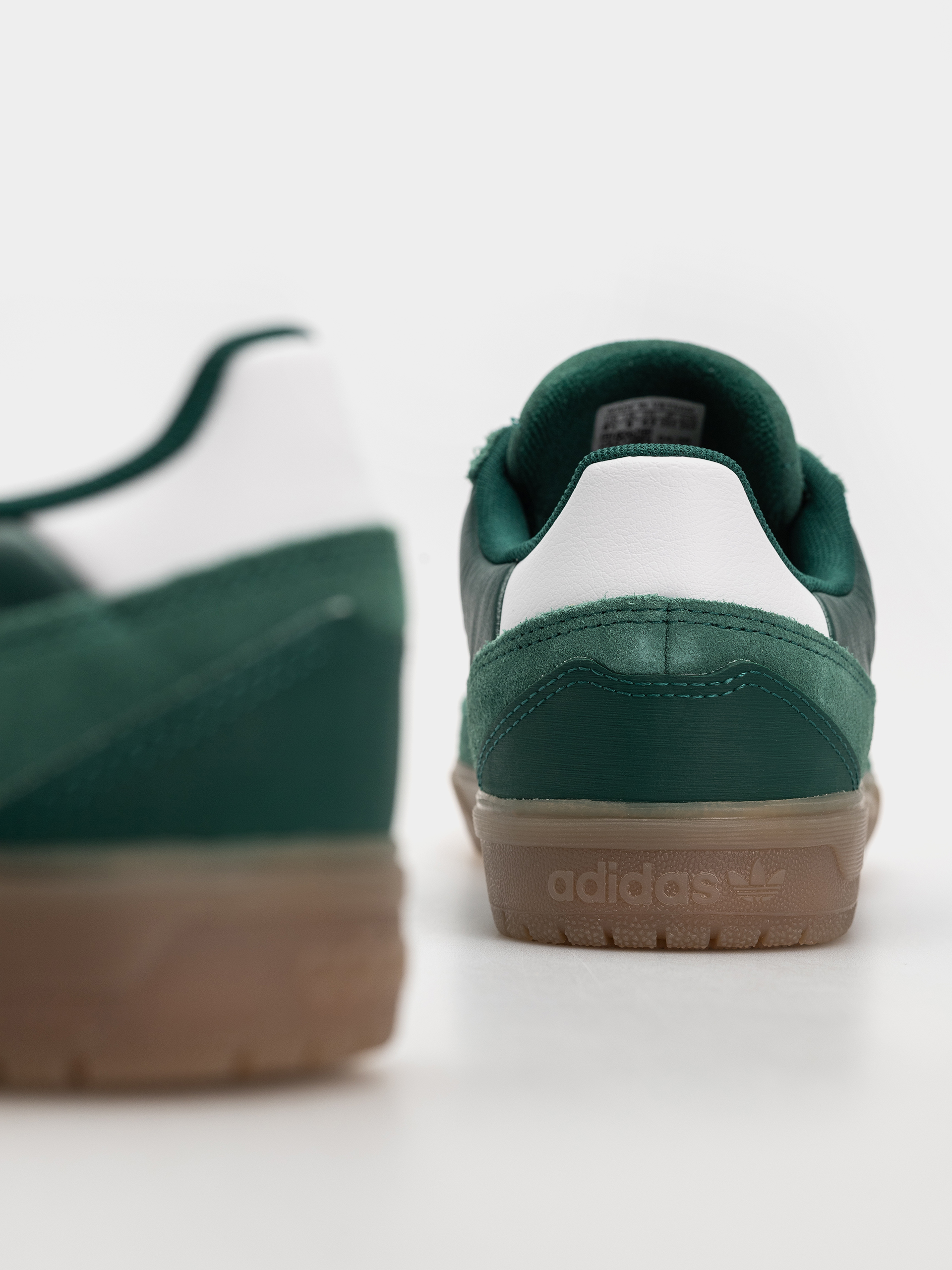 Взуття adidas Tyshawn II (cgreen/ftwwht/gum5)