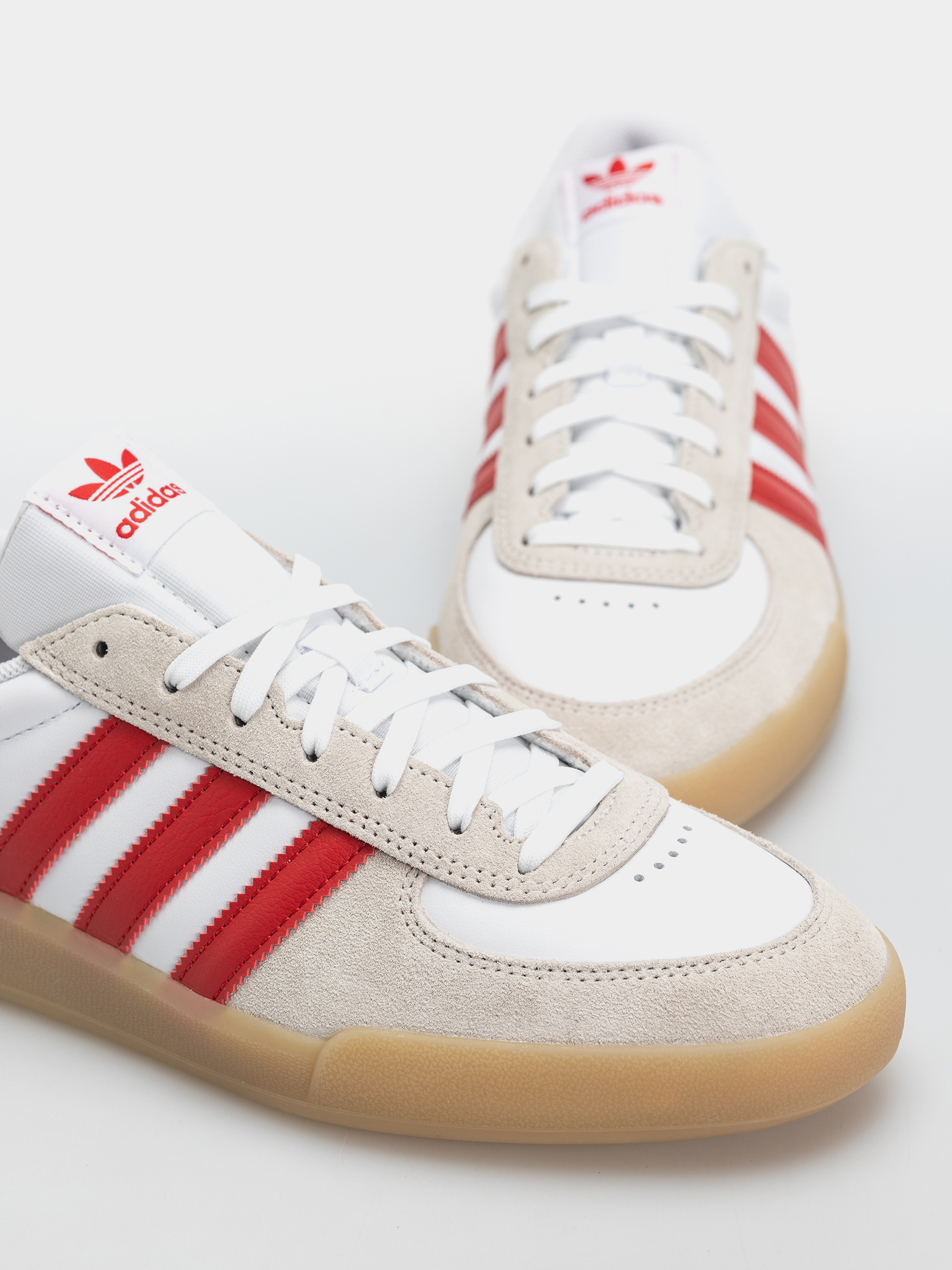 Взуття adidas Glenburn (ftwwht/betsca/gum3)
