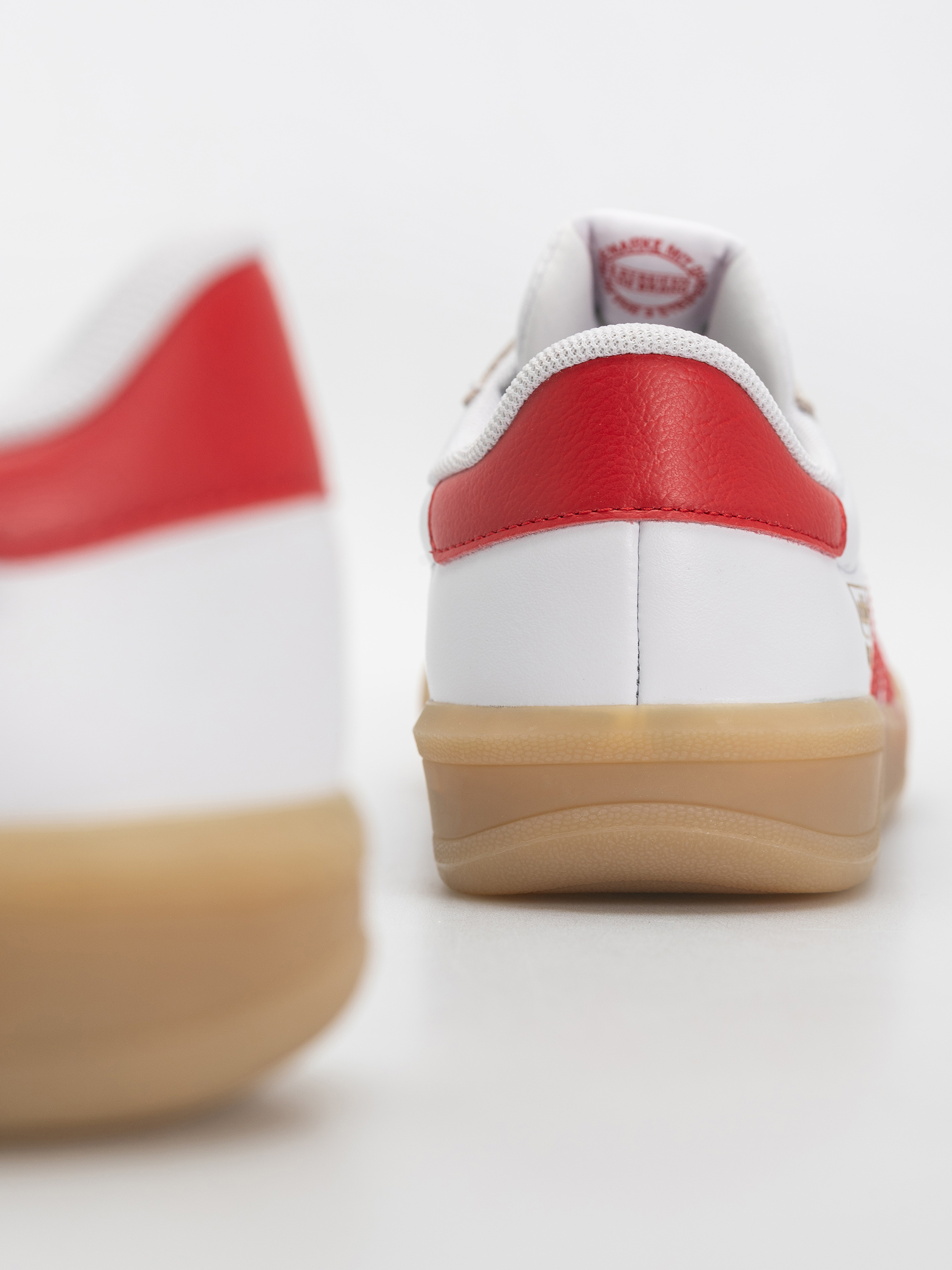 Взуття adidas Glenburn (ftwwht/betsca/gum3)