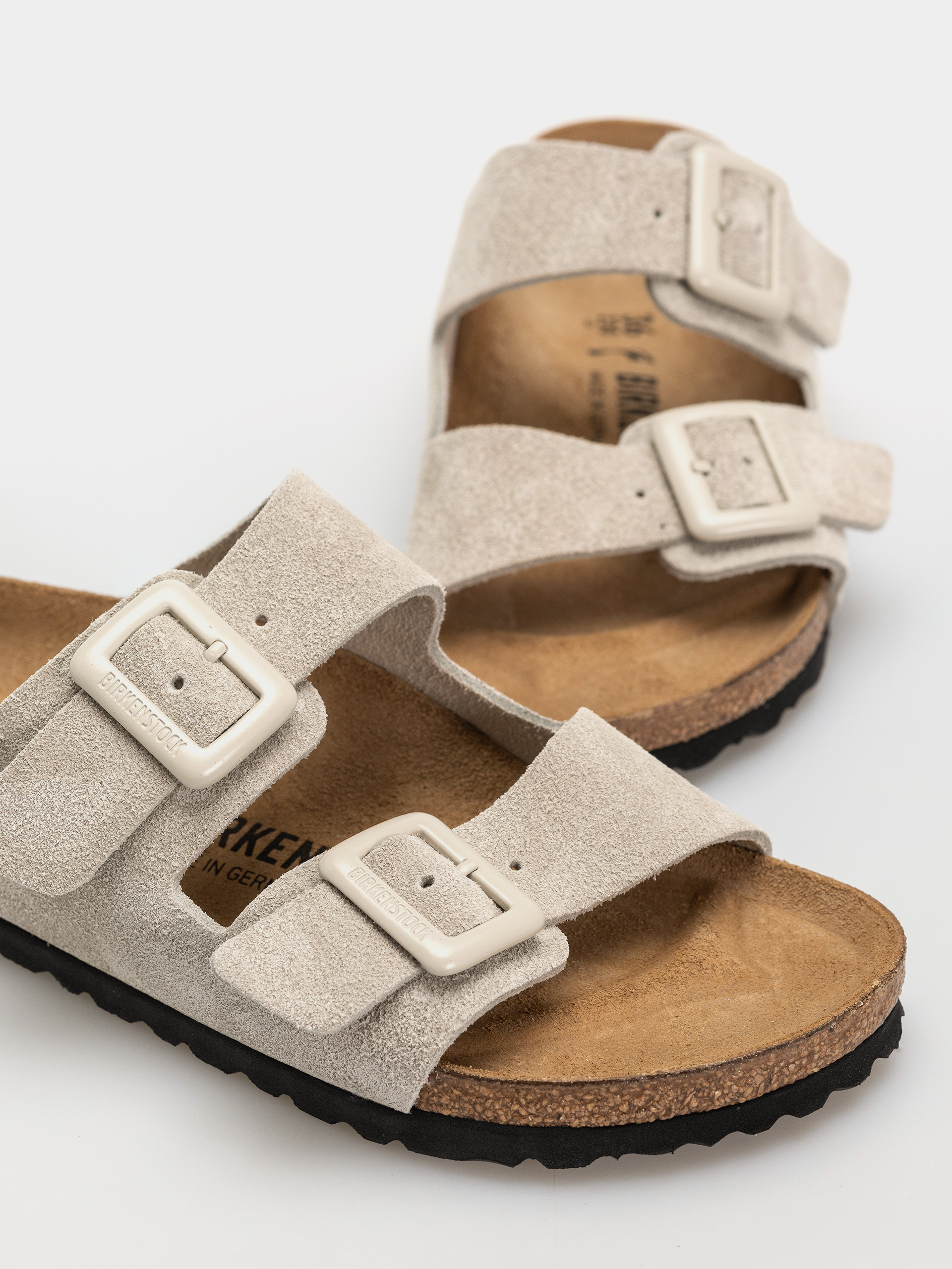 Шльопанці Birkenstock Arizona Suede Leather Cushion Buckle Narrow Wmn (oyster)