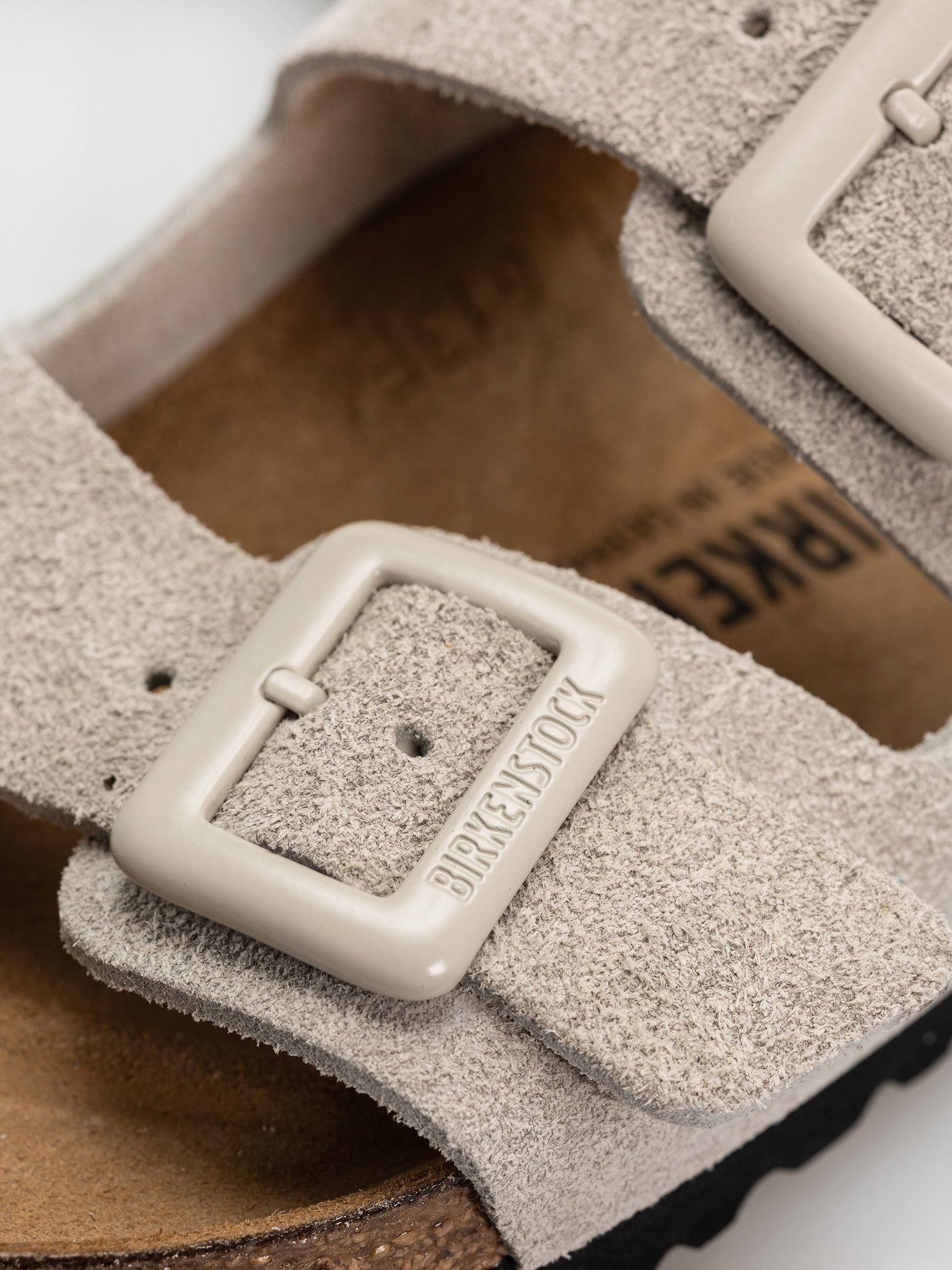 Шльопанці Birkenstock Arizona Suede Leather Cushion Buckle Narrow Wmn (oyster)