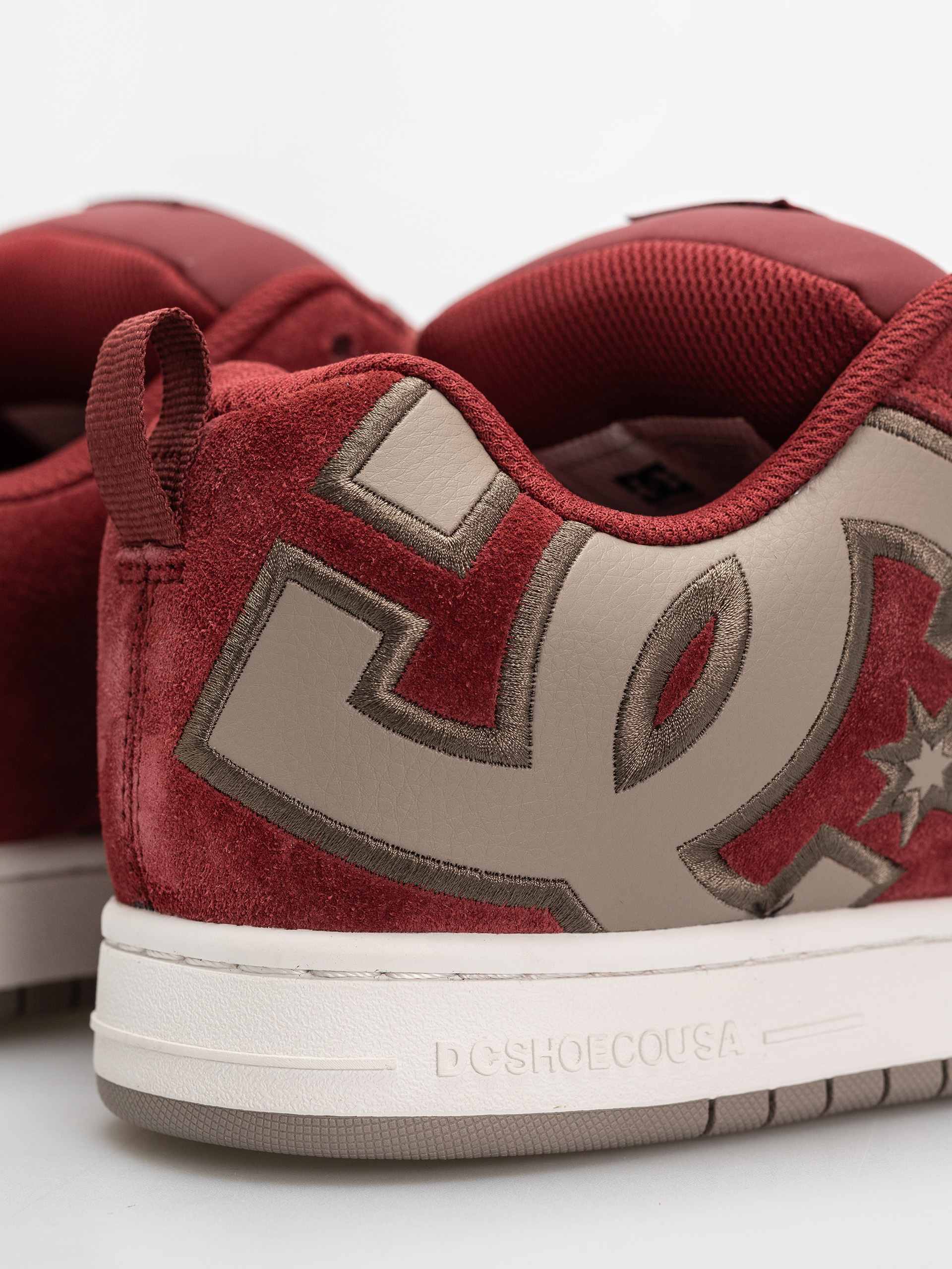 Взуття DC Court Graffik Se (brick red/warm taupe/off white)
