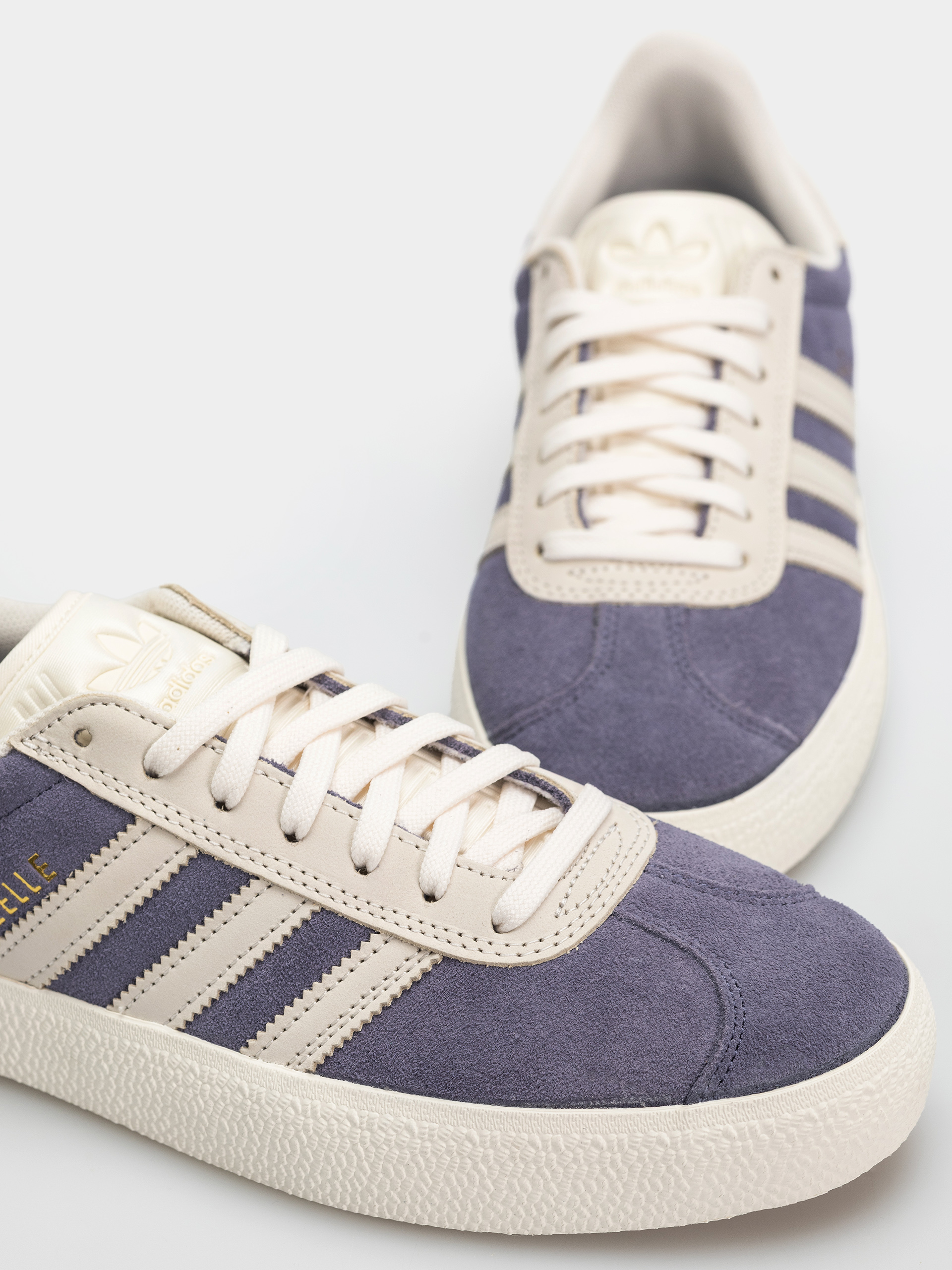 Взуття adidas Gazelle Adv (suppur/cwhite/goldmt)