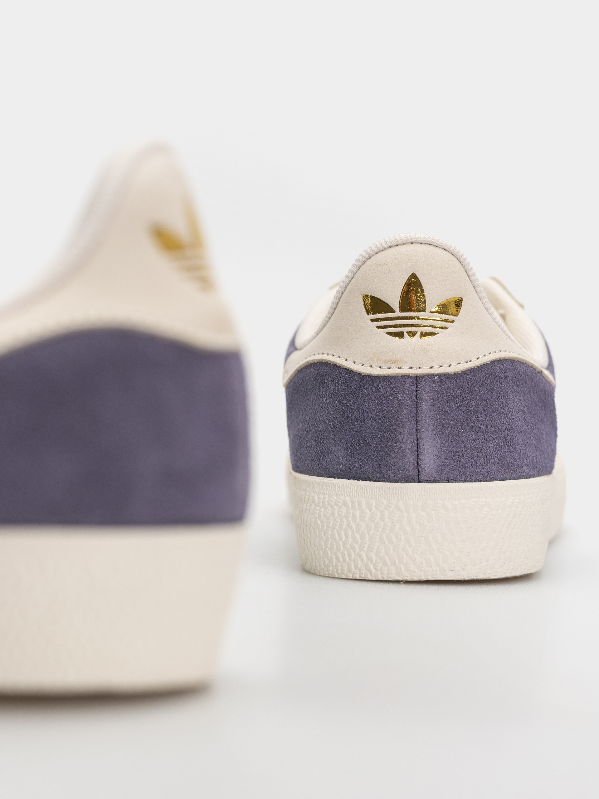 Взуття adidas Gazelle Adv (suppur/cwhite/goldmt)