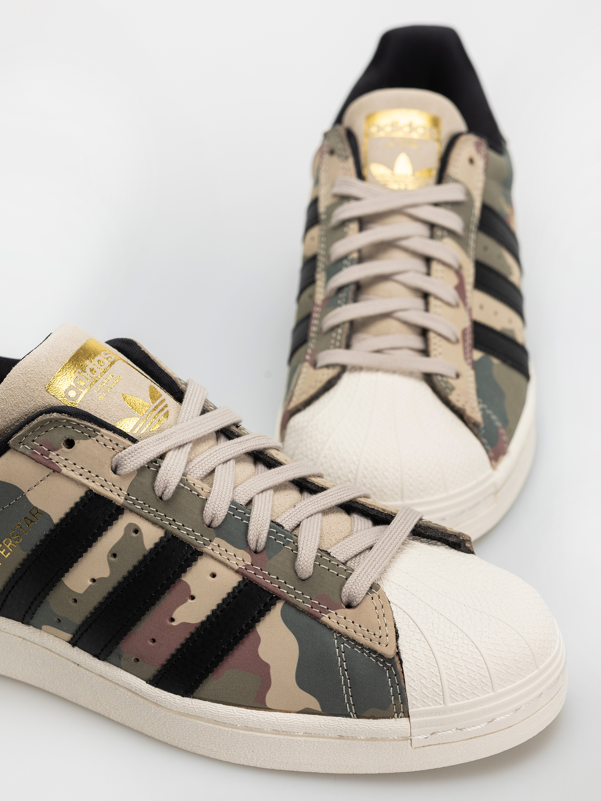 Взуття adidas Superstar Adv (khathr/cblack/cwhite)